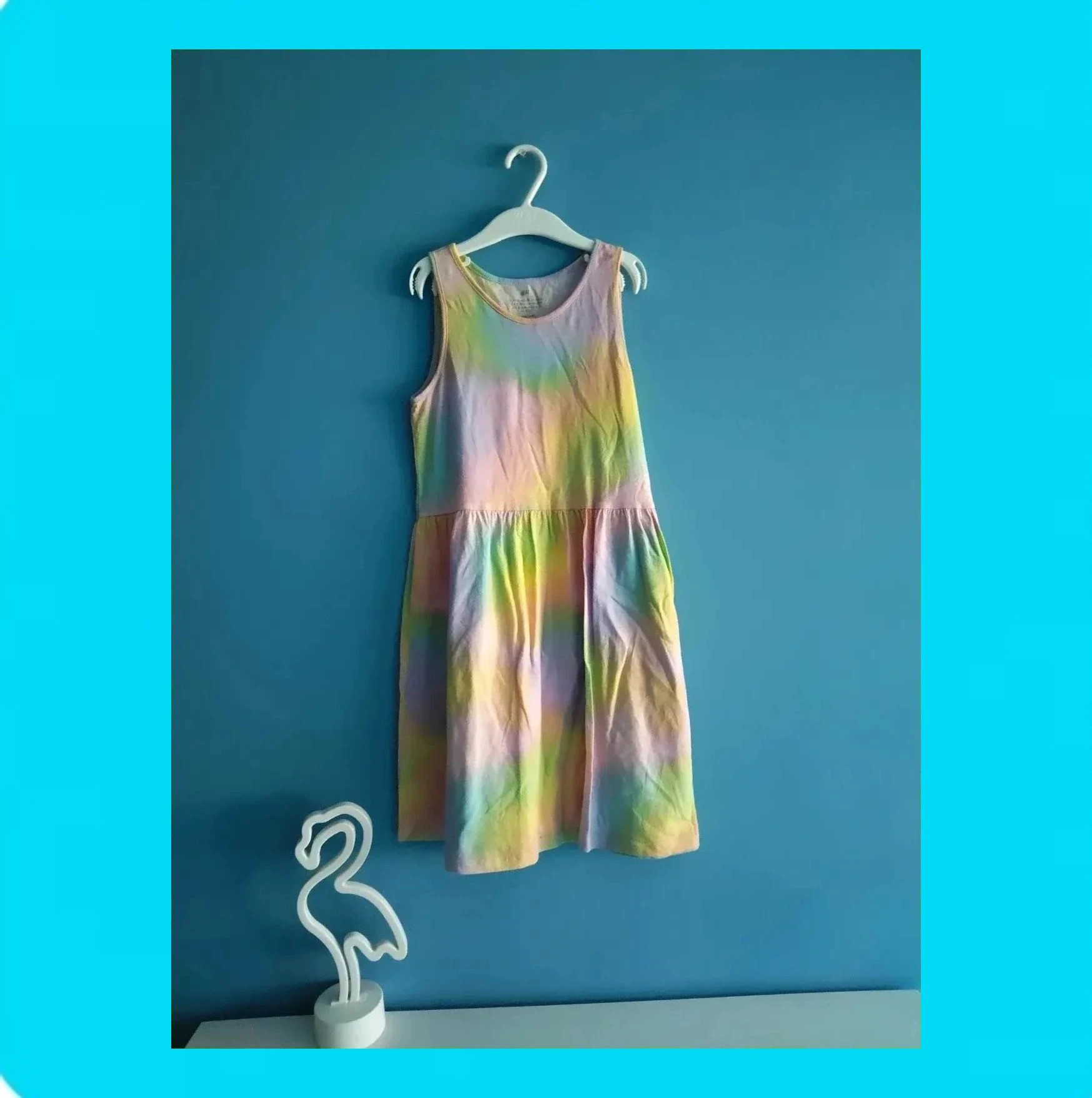 🩷 Bonito Vestido Tie-dye 🩷 – H&M – taille 9 ans / 134 cm
