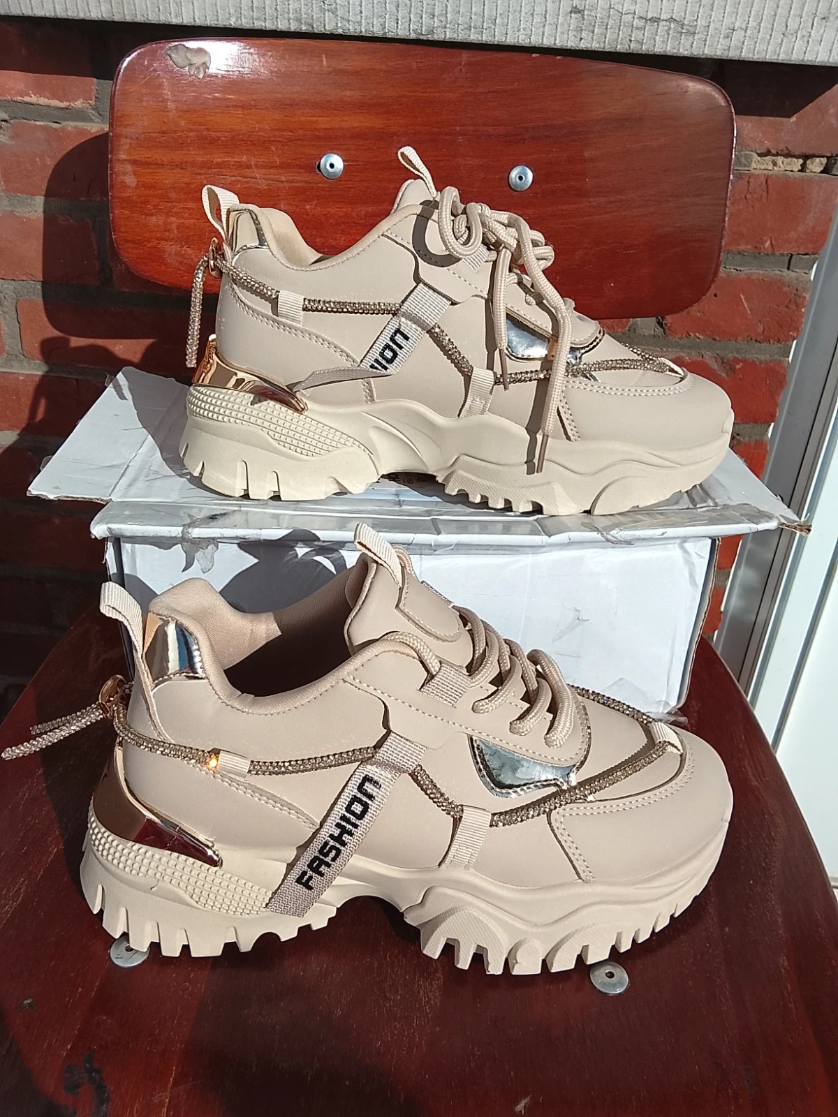 Basket beige 40 – taille 40 3