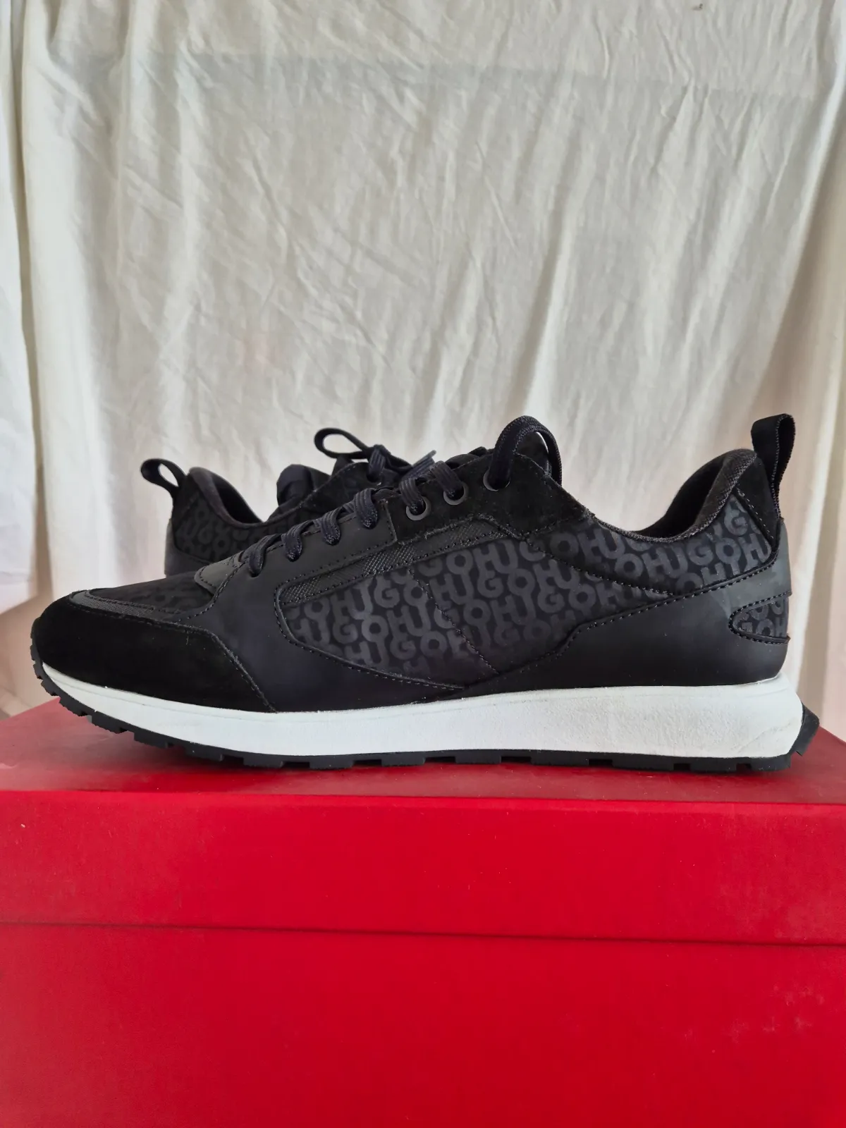 Baskets HUGO Icelin Runn noires – Hugo Boss – taille EU 41 2