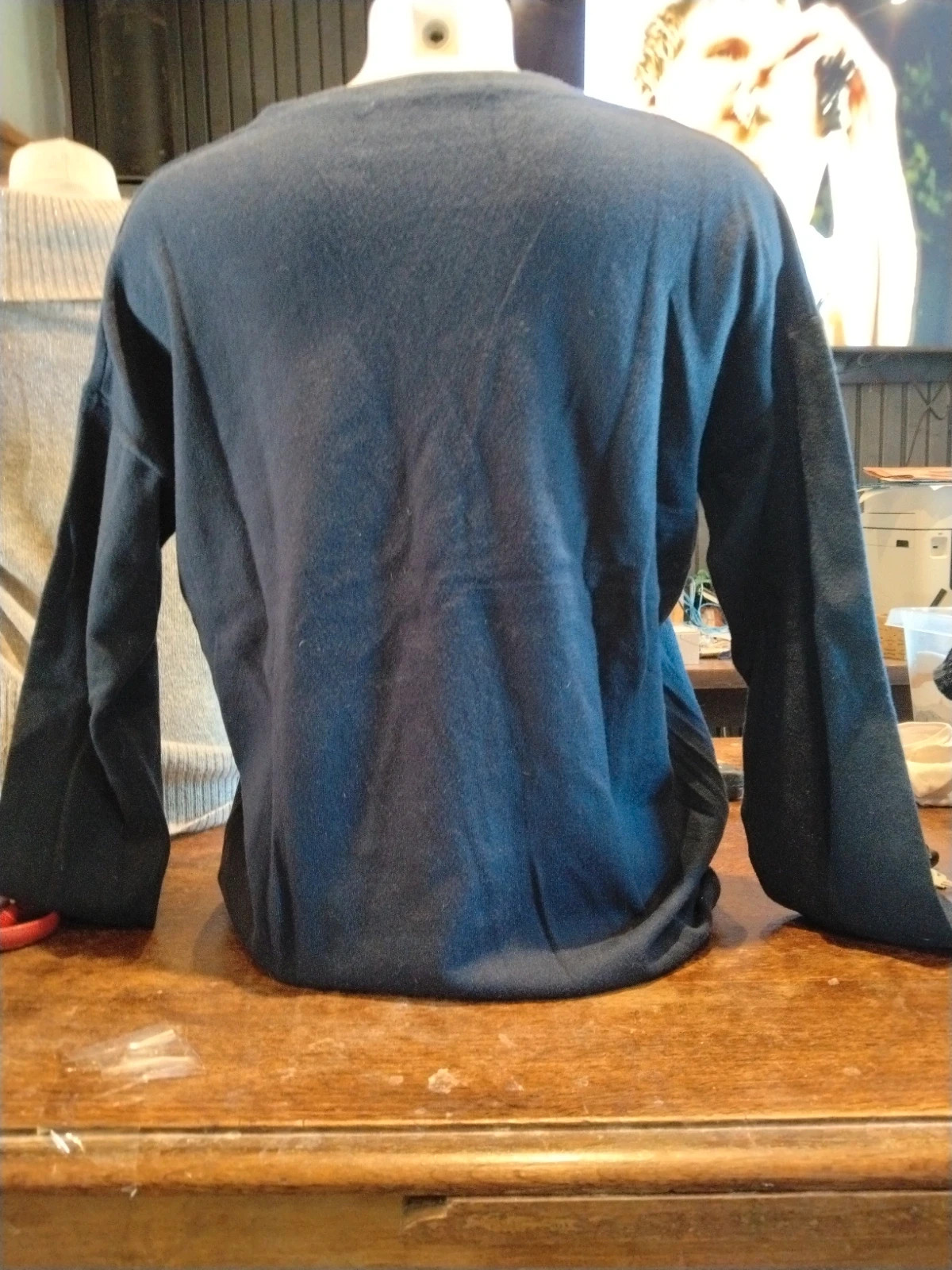 Pull col V bleu marine avec motif cheval en perles Sarah John – Sarah John – taille XL / 42 / 14 2