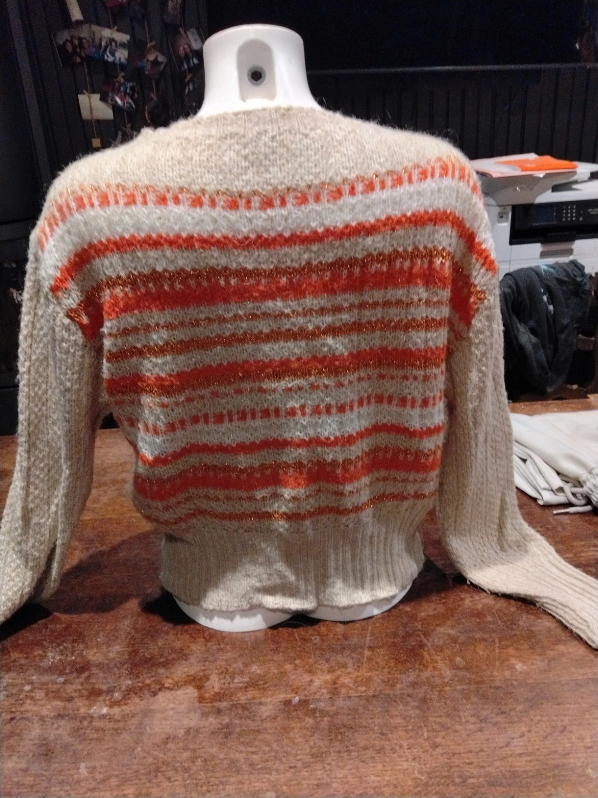 Pull crème à rayures et fils dorés italien – J.X. Pullover – taille Taille unique 2