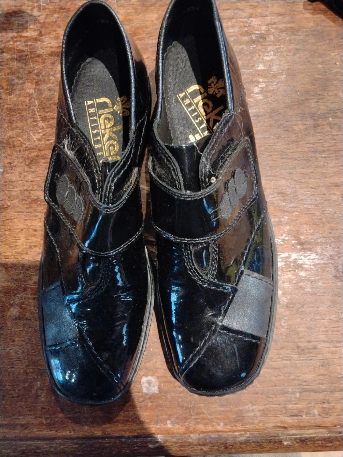 Mocassins compensés noirs vernis Rieker Antistress