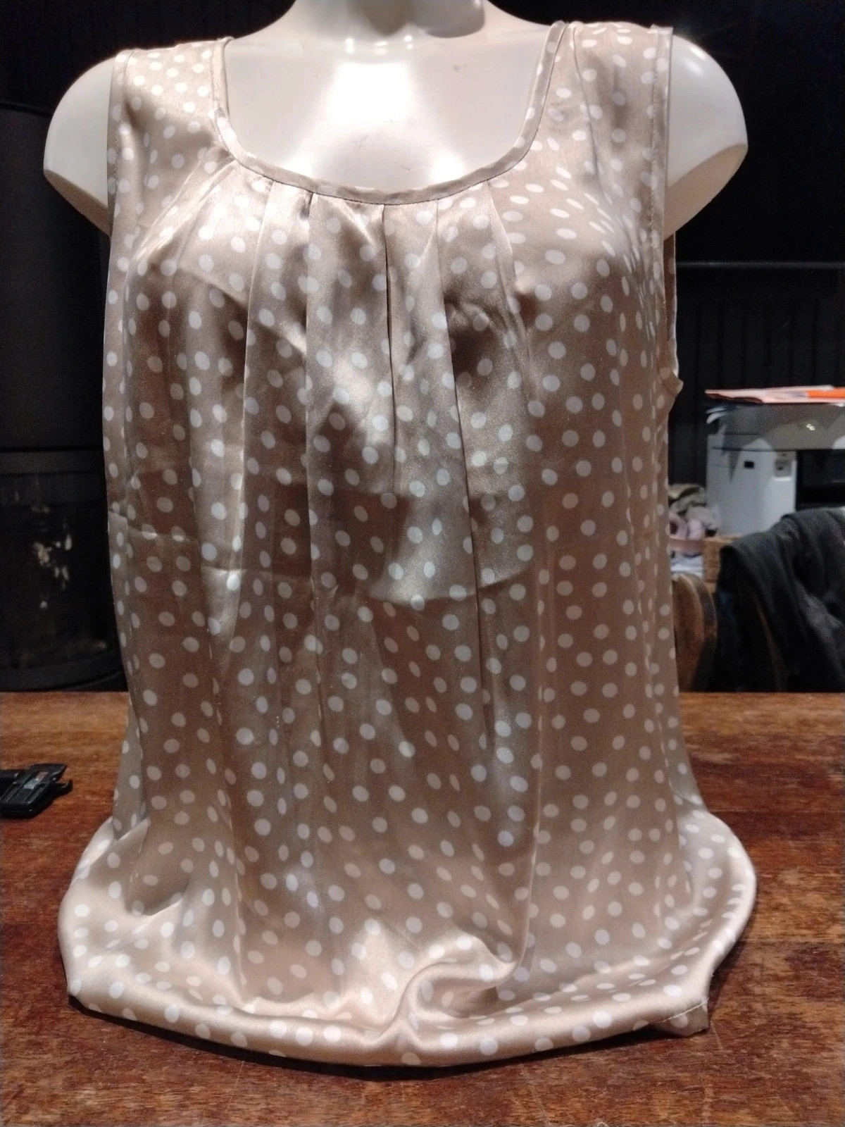 Débardeur fluide beige à pois blancs K.Woman