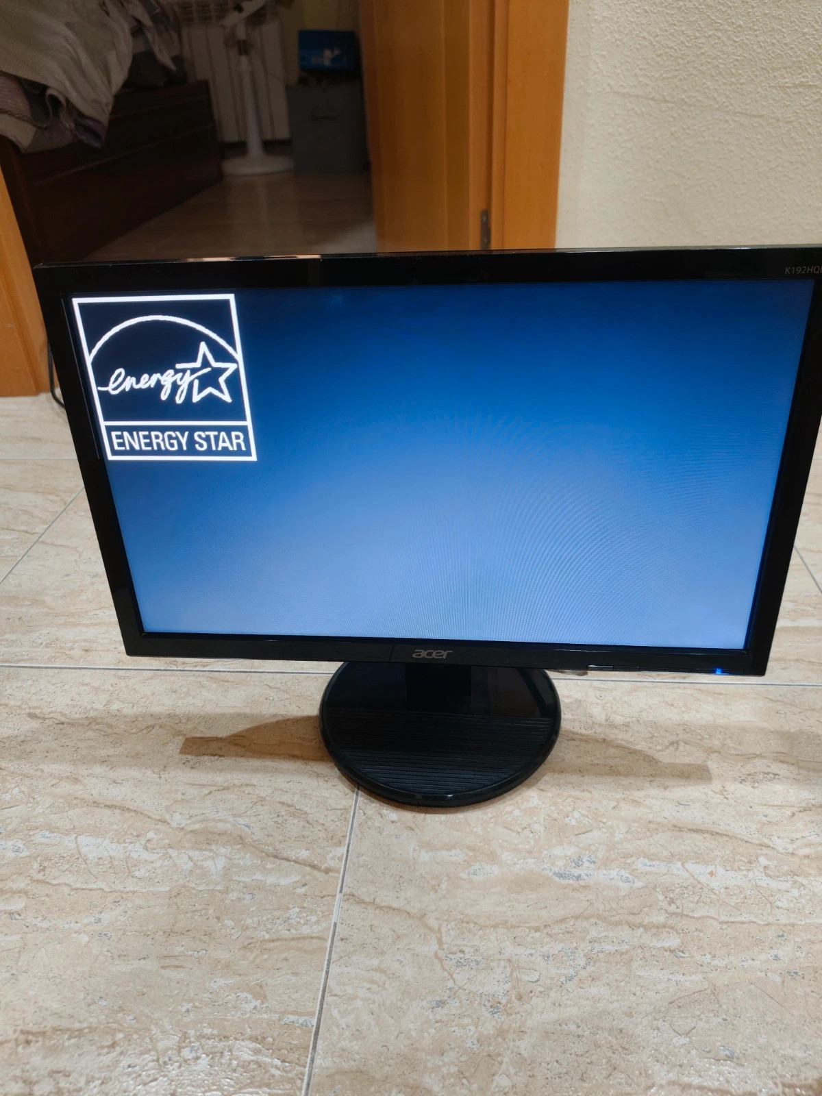 Acer K192HQL 18.5 inch Monitor – Acer 3