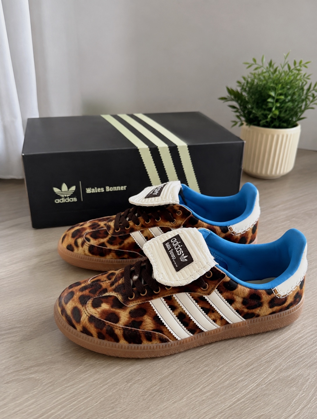 Baskets Adidas Samba Wales Bonner Léopard – Adidas – taille EU 39