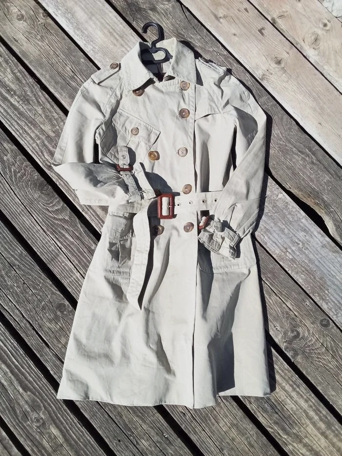 Trench beige ceinture boutons effet corne