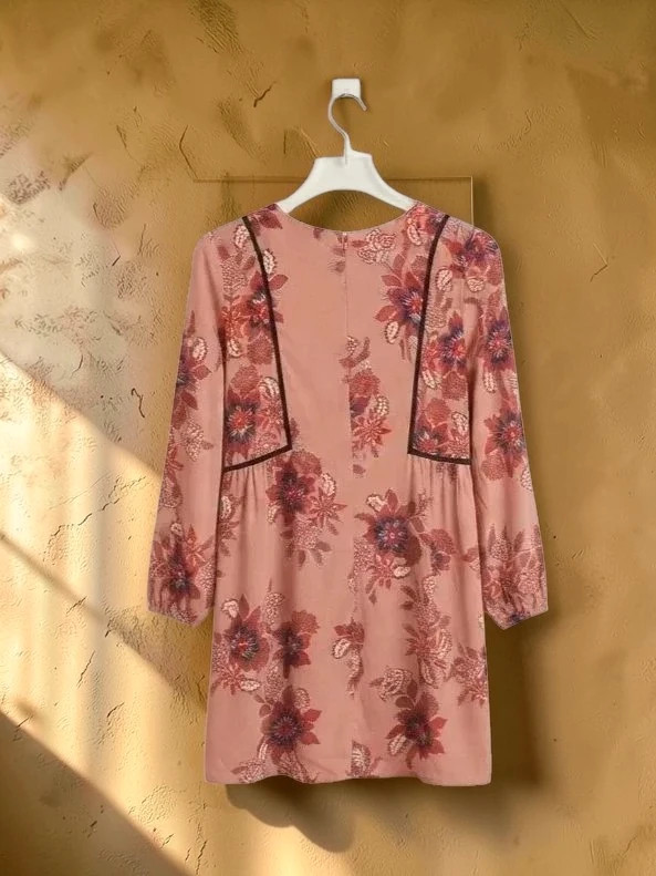 Vestido corto floral y detalles negros Zara M – Zara – taille M / 38 / 10 2