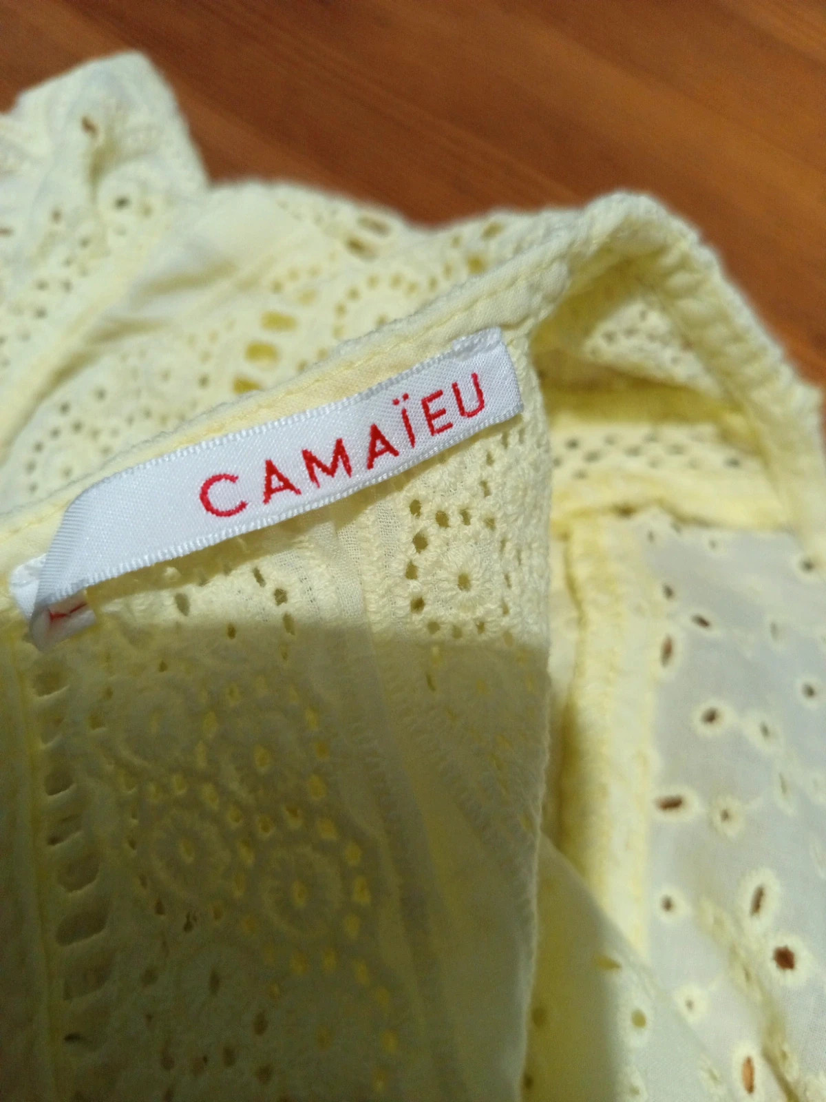 Top jaune en broderie anglaise Camaïeu – À volants – Taille L (40) – Camaïeu – taille L / 40 / 12 4
