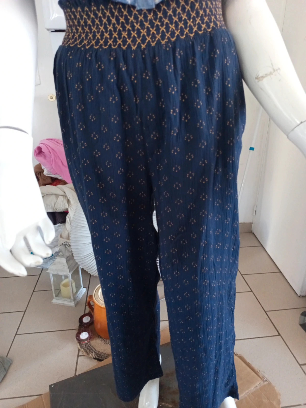 Pantalon fluide bleu marine à smocks Camaïeu – Taille S (36 – Camaïeu – taille S / 36 / 8 4