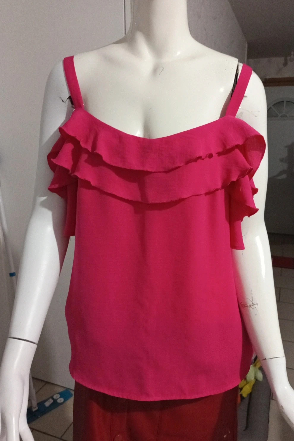 Top fluide fuchsia à volants Primark – Taille 42 (L)