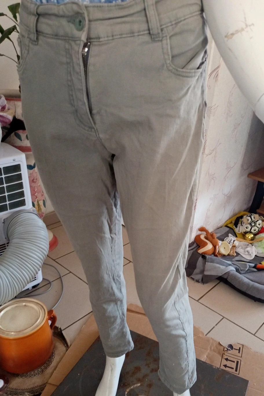 Pantalon stretch kaki clair Blancheporte – taille 42 L – coupe 7/8 – Blancheporte – taille L / 40 / 12