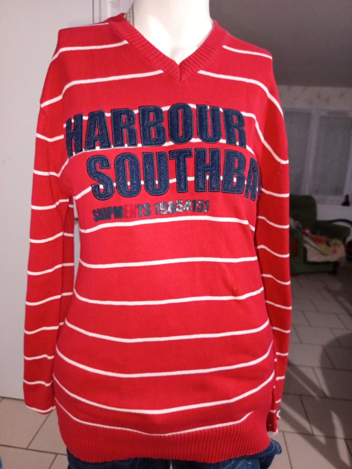 Pull Angelo Litrico rouge rayé S - mauvais état