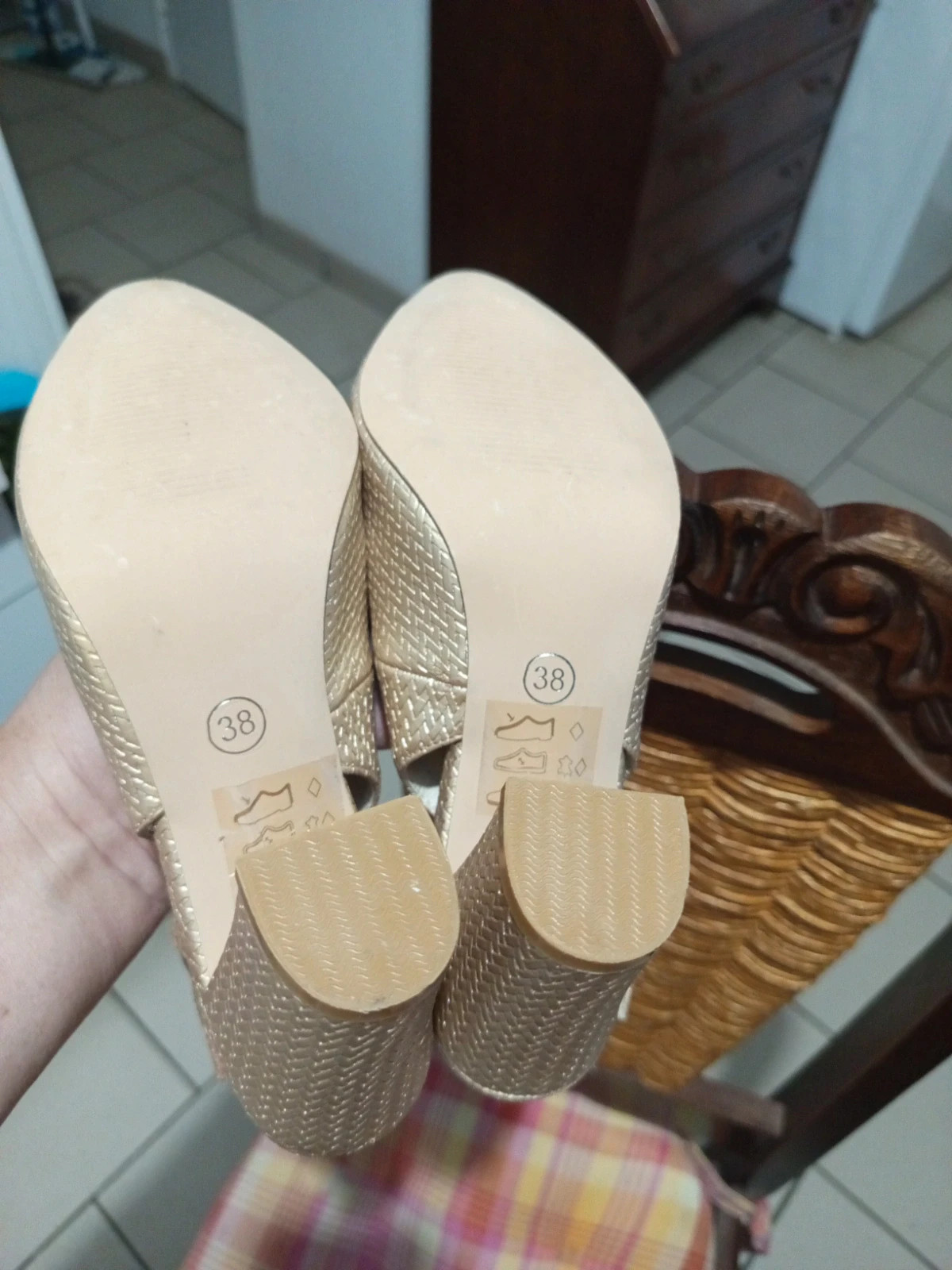 Escarpins neuf slingbacks dorés effet tressé Andrea Conti T38 (Esgano) – taille 38 4