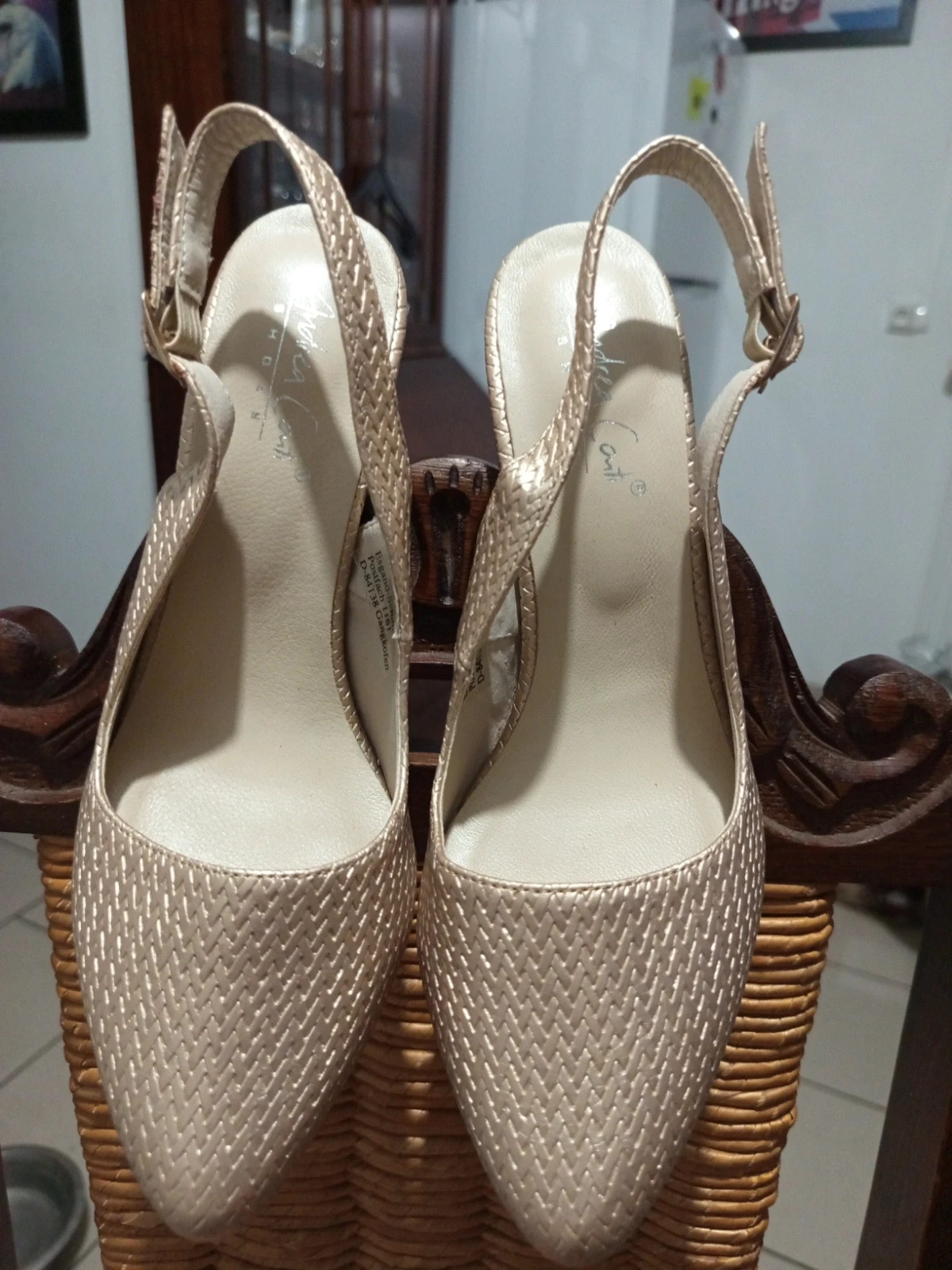 Escarpins neuf slingbacks dorés effet tressé Andrea Conti T38 (Esgano) – taille 38