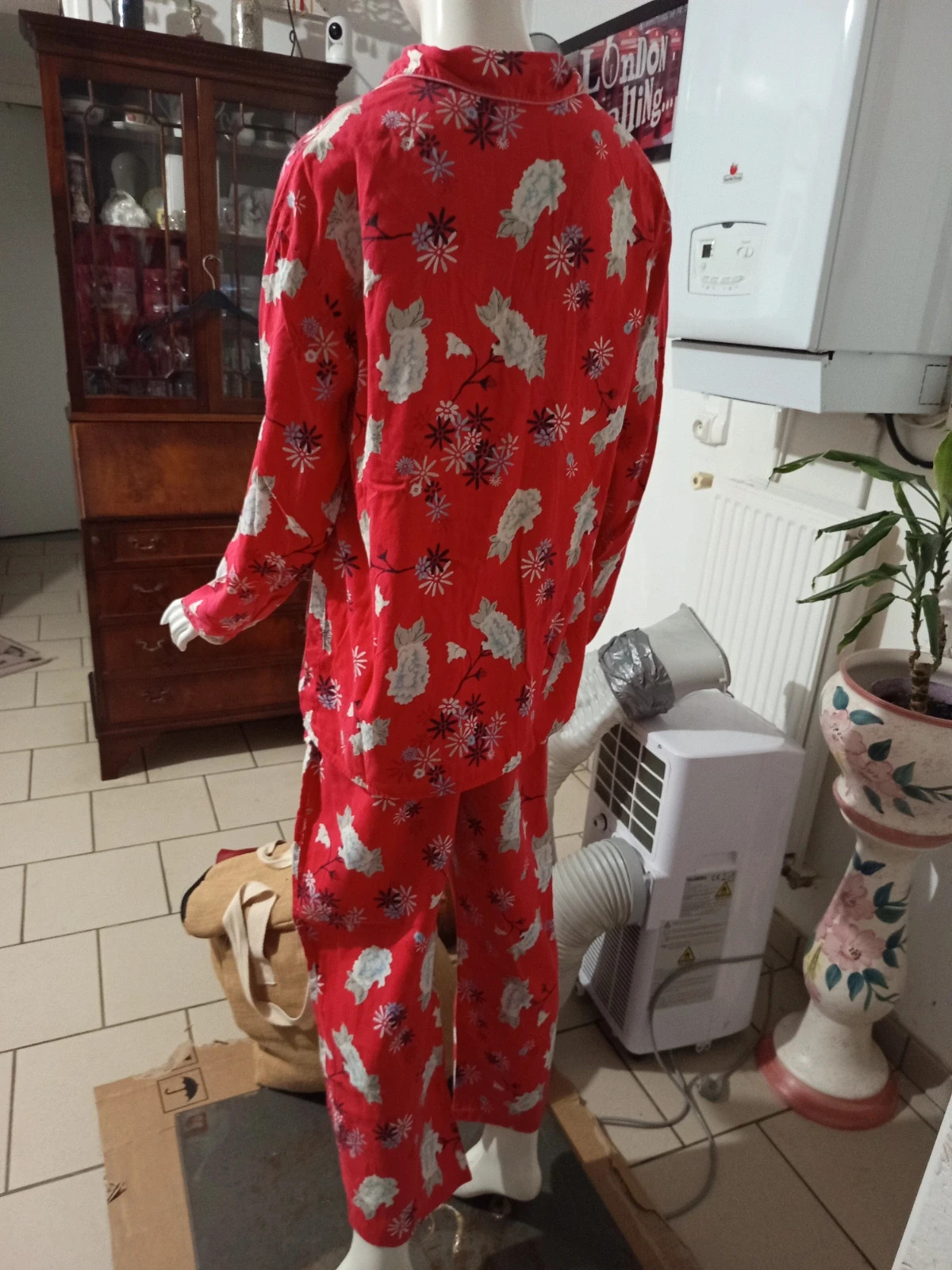 Ensemble pyjama rouge fleuri haut + pantalon – Taille S/M – taille S / 36 / 8 2