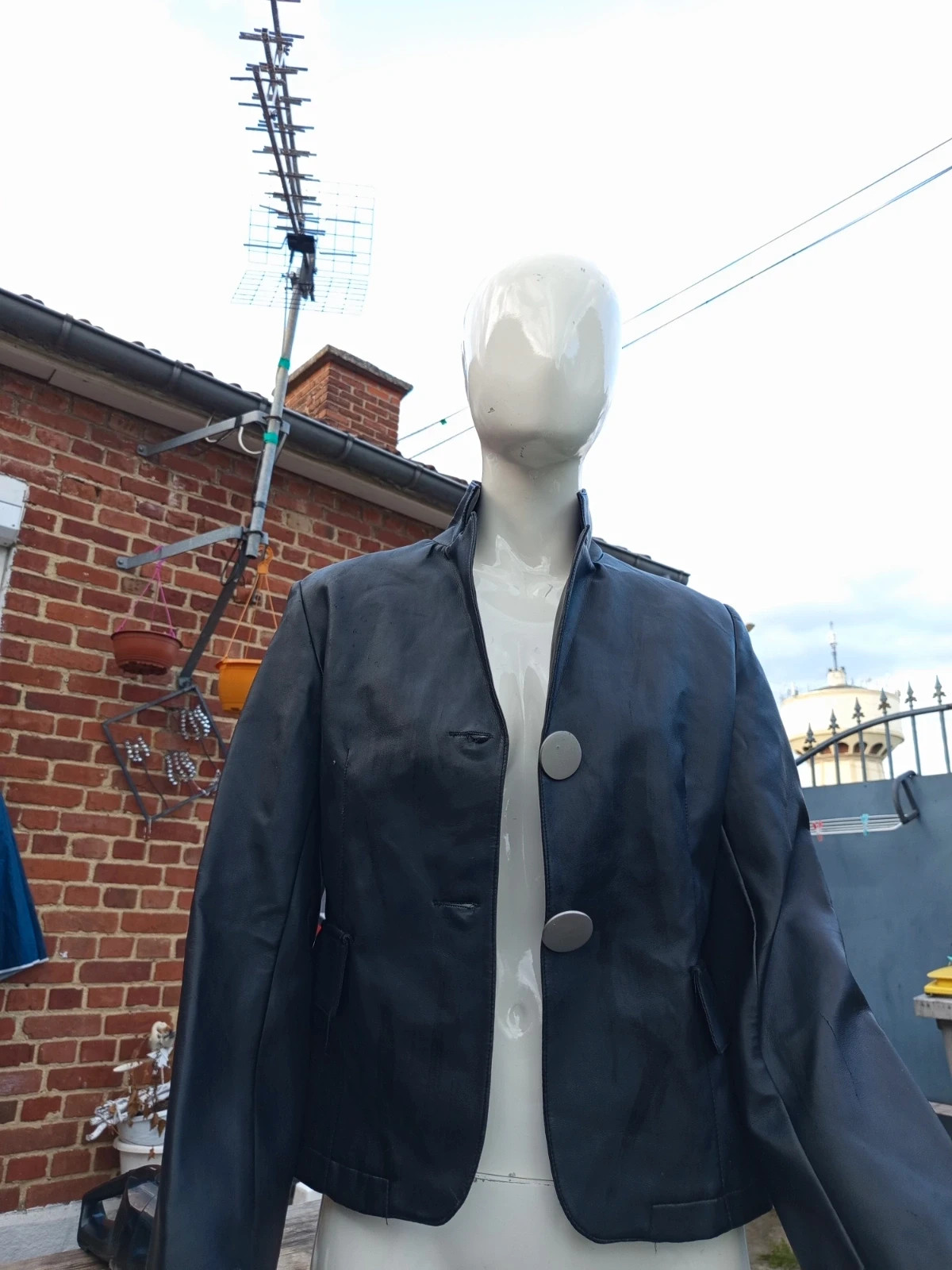 Veste courte simili cuir noire intense avec défauts – taille 3 / 40 – INTENSE – taille L / 40 / 12 3