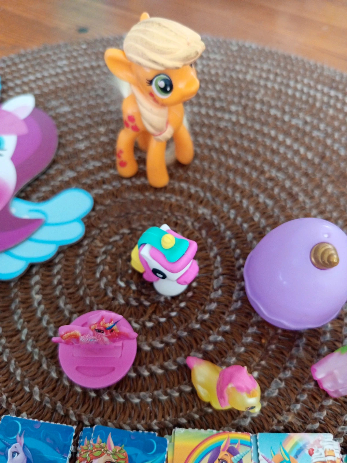 Lot de jouets Licornes et Mon Petit Poney - Jeu de laçage & Figurines – S – taille Taille unique 3