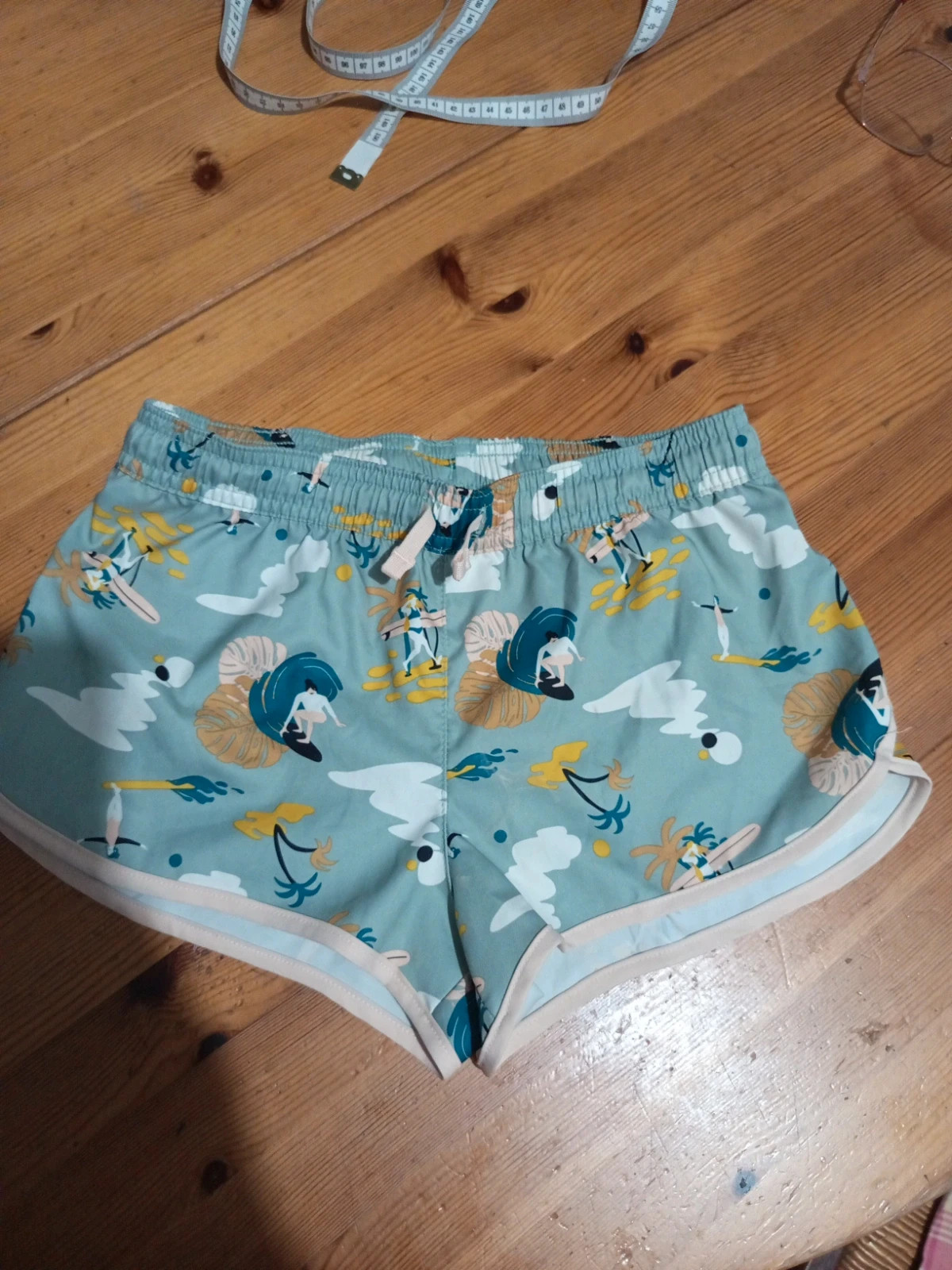 Short de bain / plage Olaian Decathlon fille – 8-9 ans (140 cm – Decathlon – taille 10 ans / 140 cm