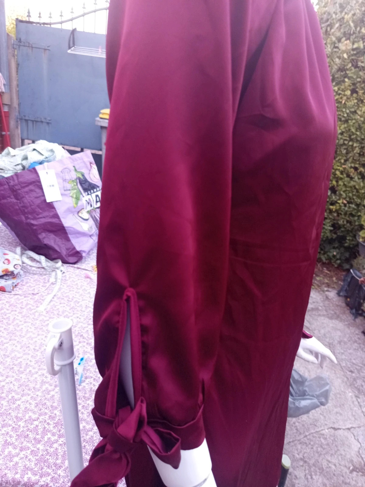 📌 TitreRobe fluide satinée bordeaux T.38 / M (Réversible) – taille M / 38 / 10 3