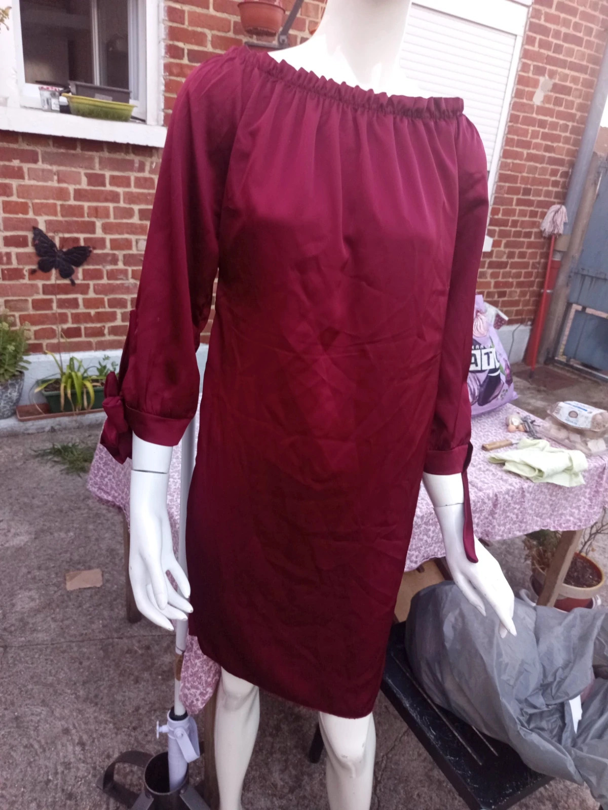 📌 TitreRobe fluide satinée bordeaux T.38 / M (Réversible) – taille M / 38 / 10 2