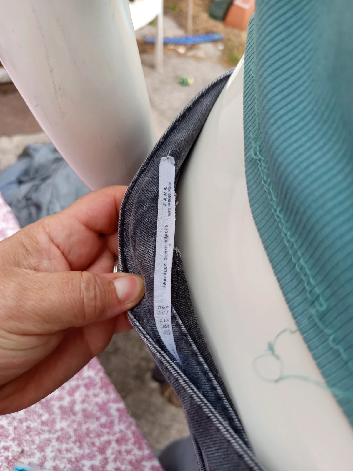 Jean skinny gris taille haute troué Zara Trafaluc – Zara – taille S / 36 / 8 5