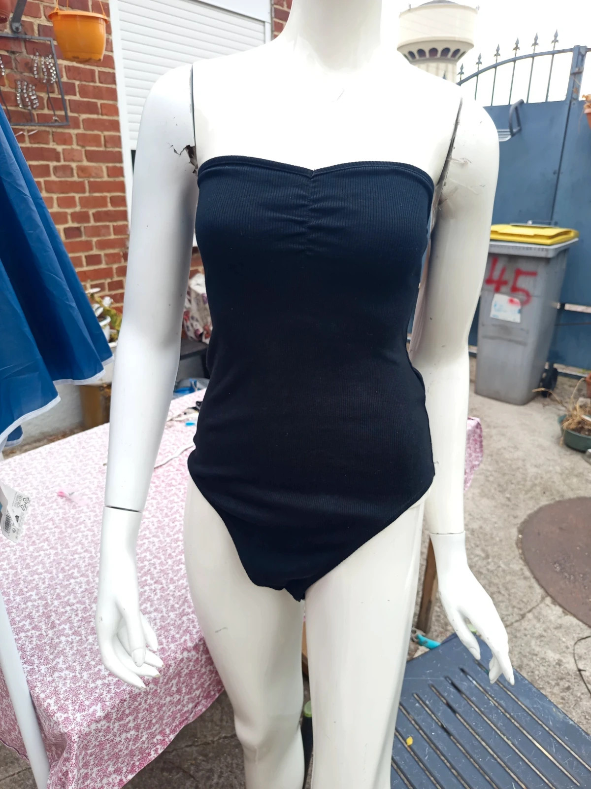 Body bustier noir côtelé Jennyfer – Jennifer – taille S / 36 / 8