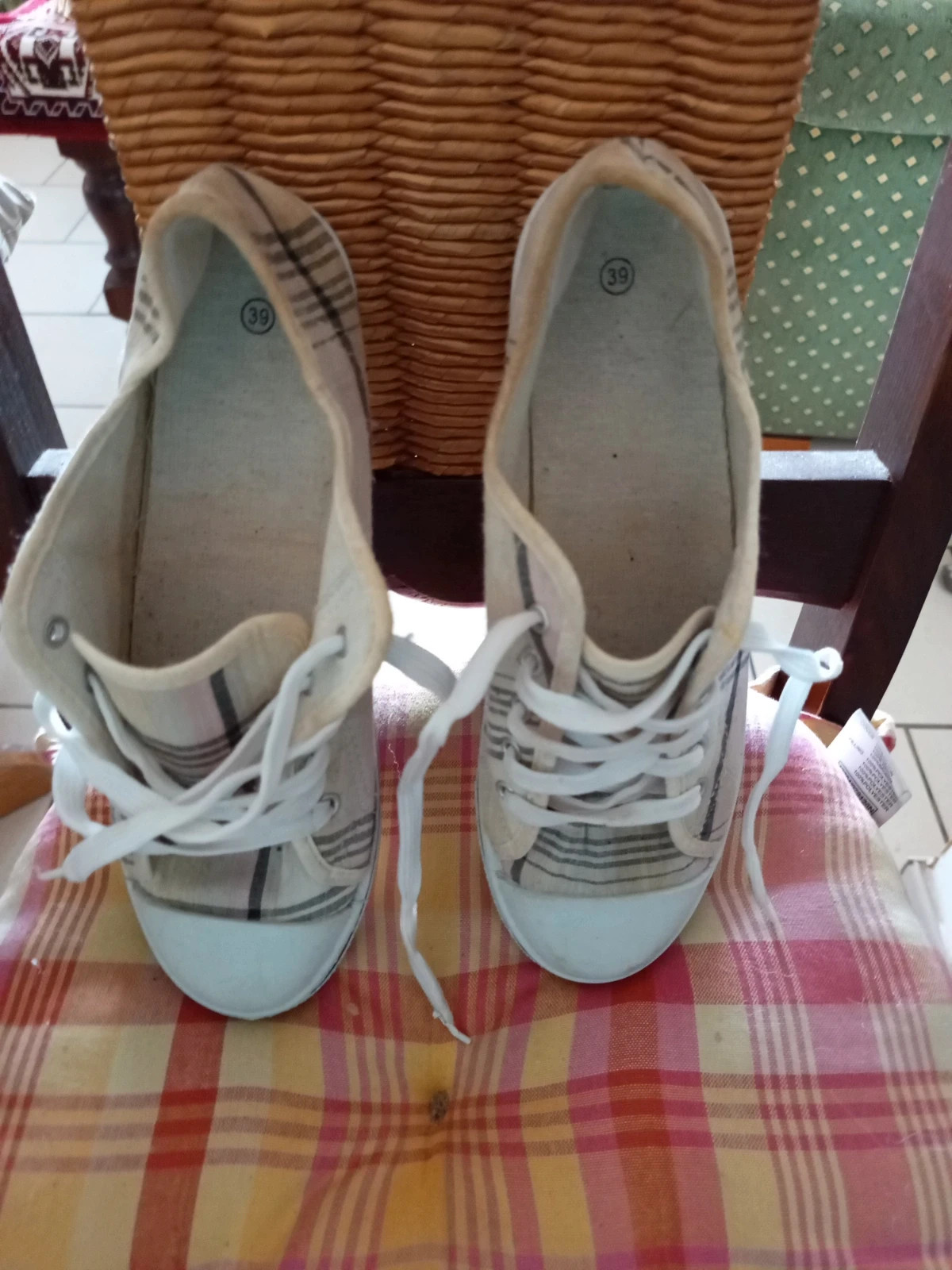 Basket basse femme – taille 39 4