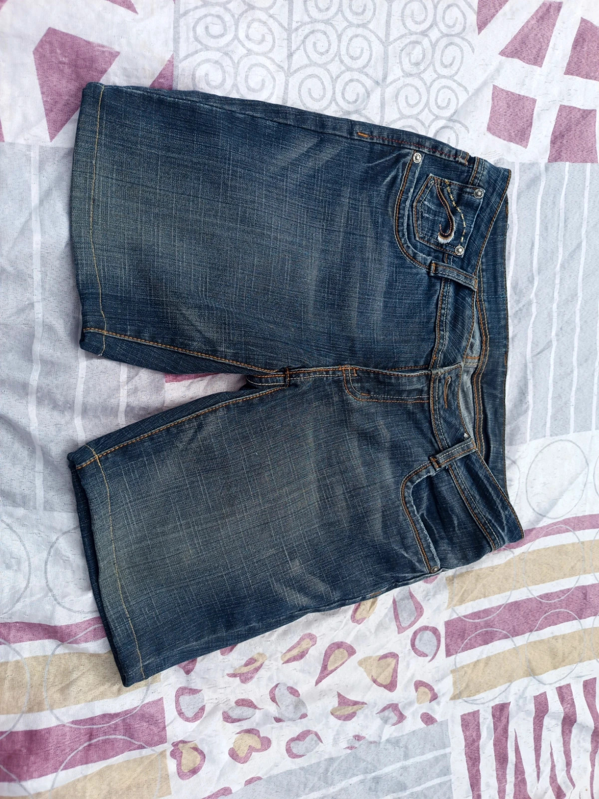 Bermuda en jean stretch brodé K-Star – Style Y2K – T42 – K-star – taille L / 40 / 12 5