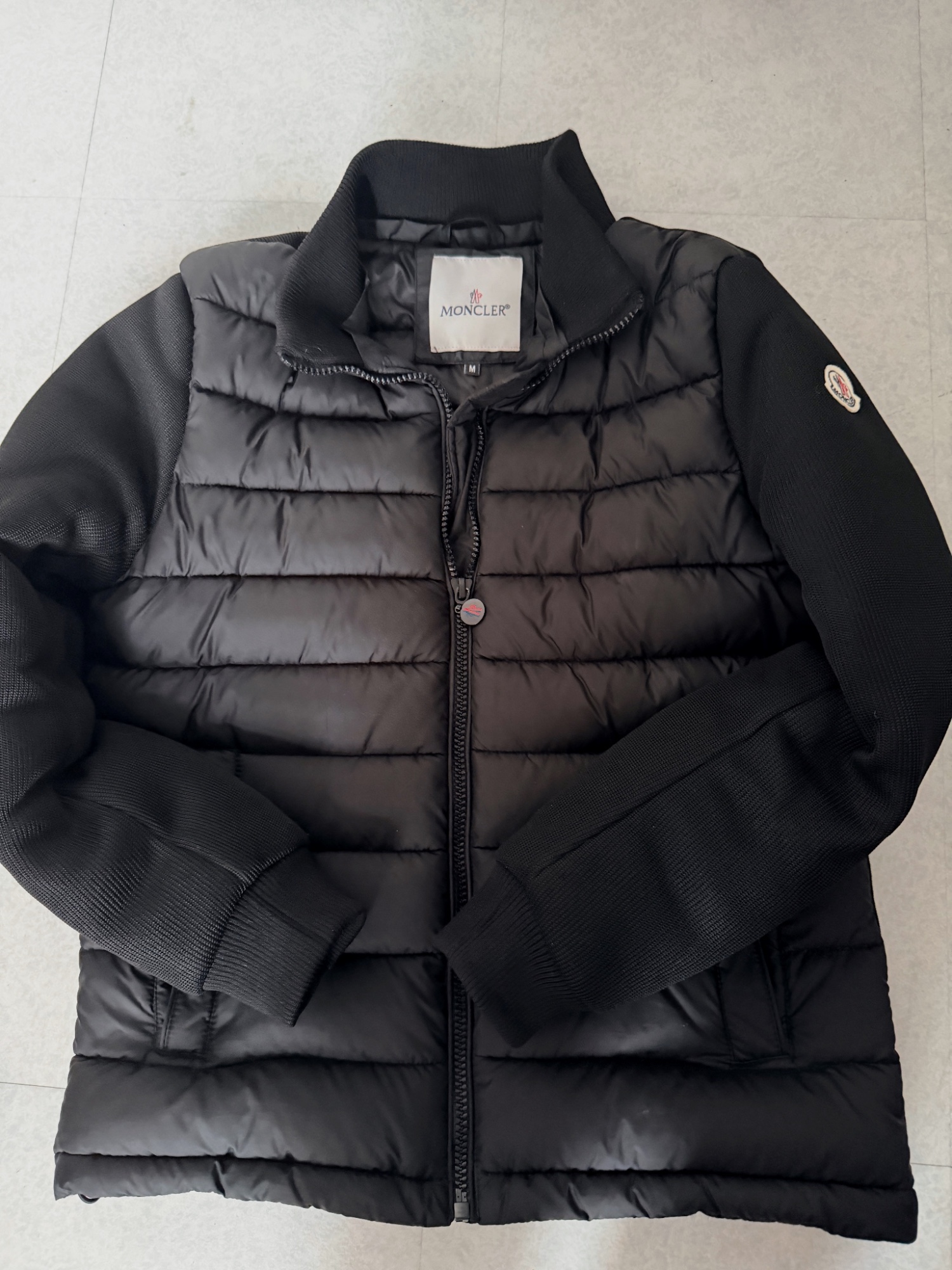 MONCLER – Doudoune homme noire – Taille M 