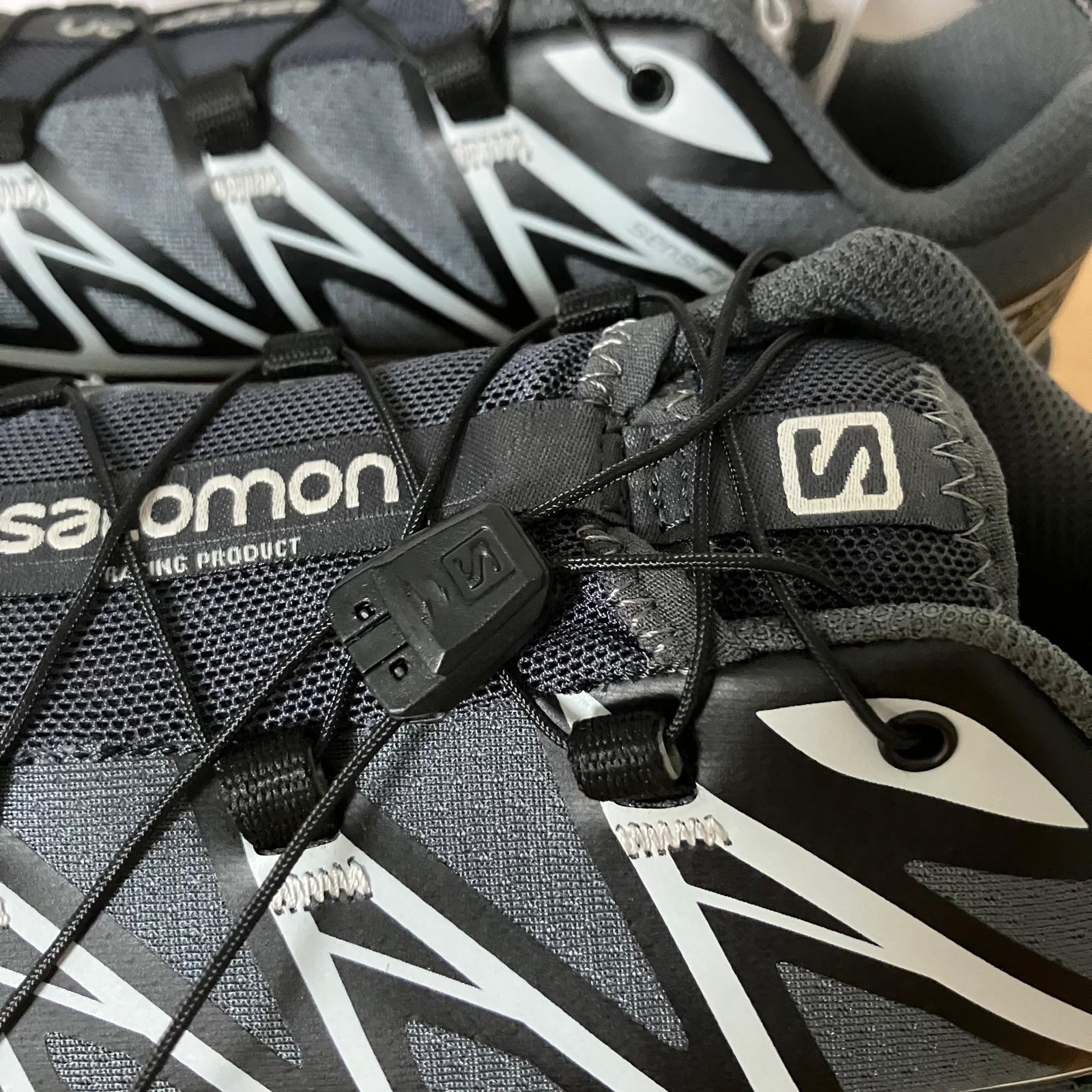 Zapatillas Salomon trail running negras 5