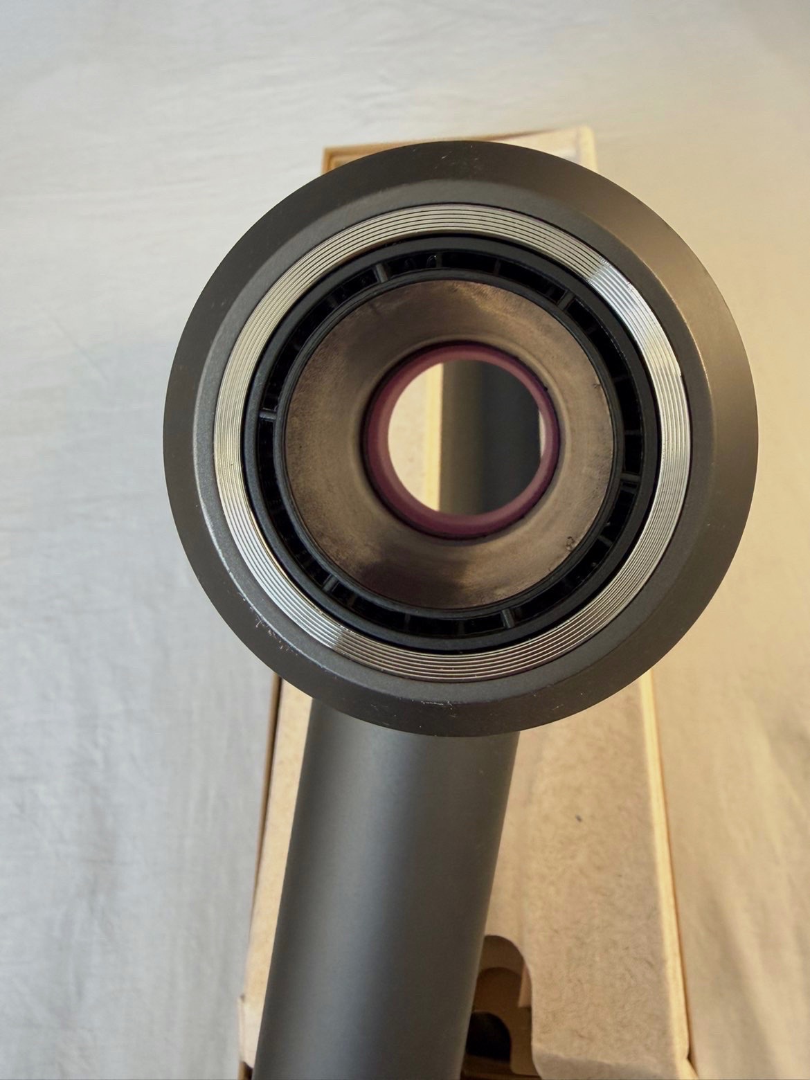 Dyson supersonic nural  – Dyson 6
