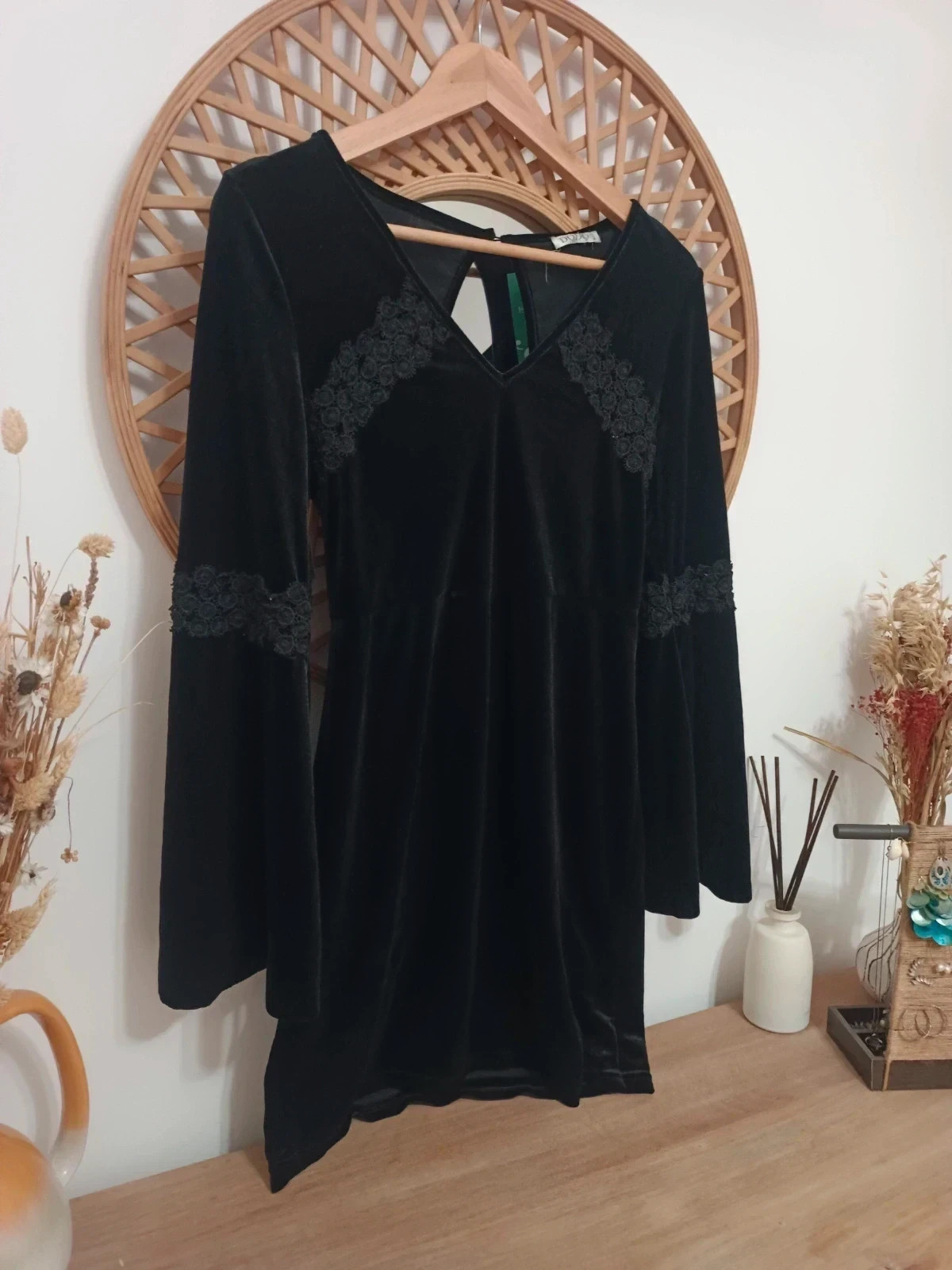 DODO Black Velvet Dress Gothic Lace Sleeves Robe Velours Noir Vestido Terciopelo M – DoDo – taille M / 38 / 10 2