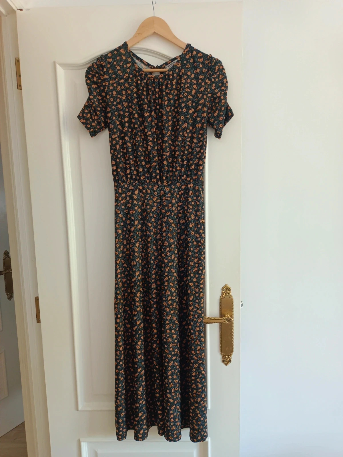 Vestido largo Midi Floral Stradivarius Azul Marino Manga Abullonada Espalda Abierta Talla M – Stradivarius – taille M / 38 / 10