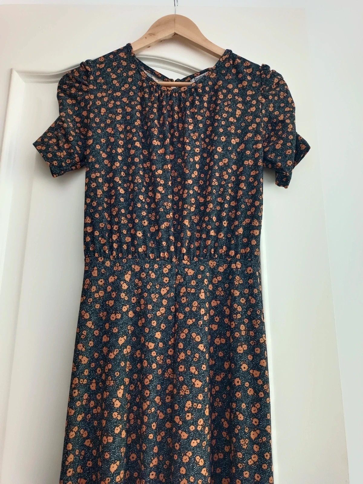Vestido largo Midi Floral Stradivarius Azul Marino Manga Abullonada Espalda Abierta Talla M – Stradivarius – taille M / 38 / 10 2