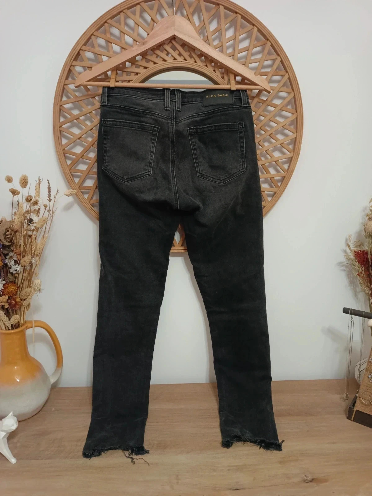 Pantalón vaquero negro de cintura alta con lateral piel de serpiente – Zara – taille XS / 34 / 6 5