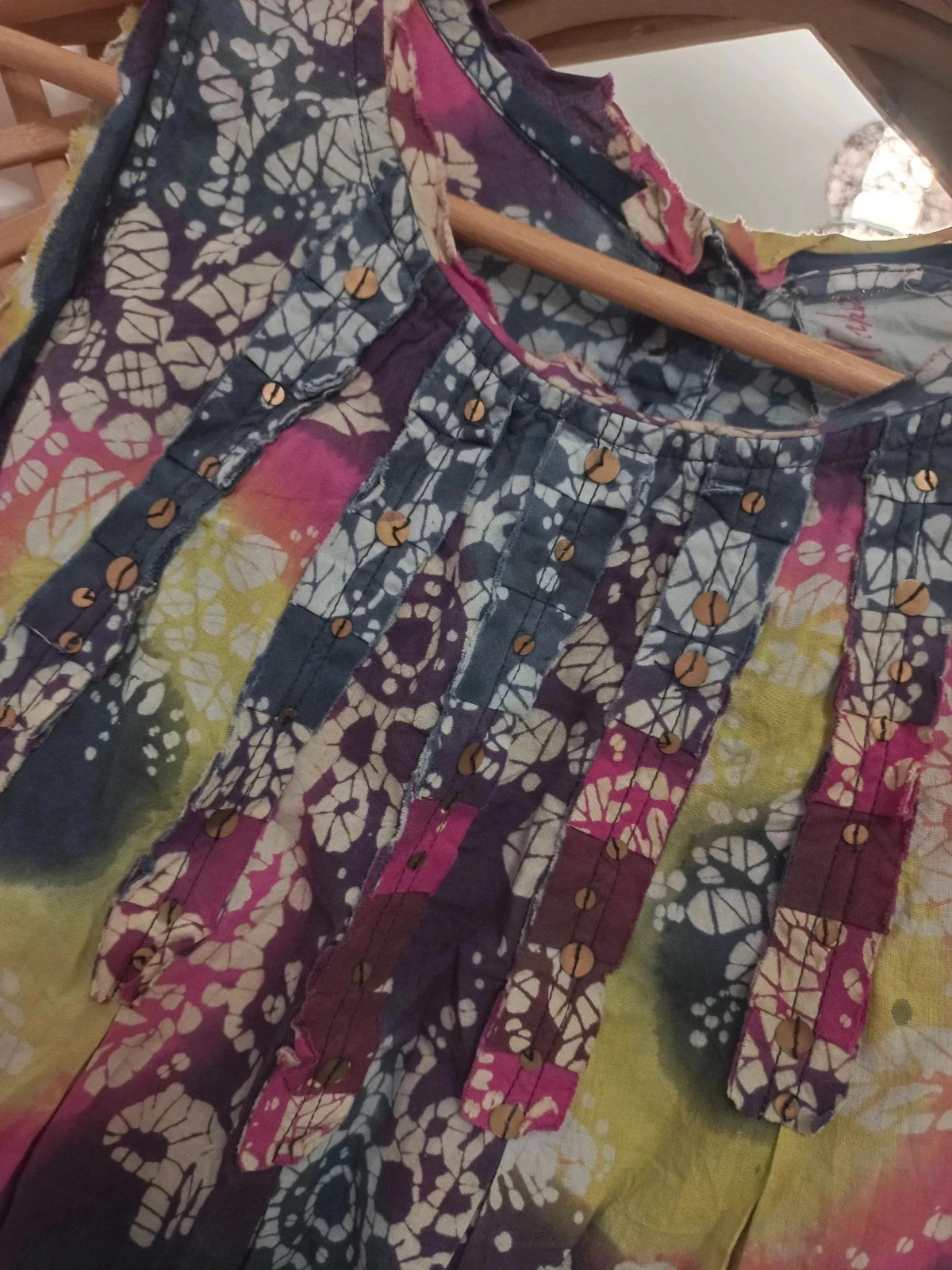 Blusa sin mangas de algodón 100% con un estampado batik floral, talla S – CRW – taille S / 36 / 8 5