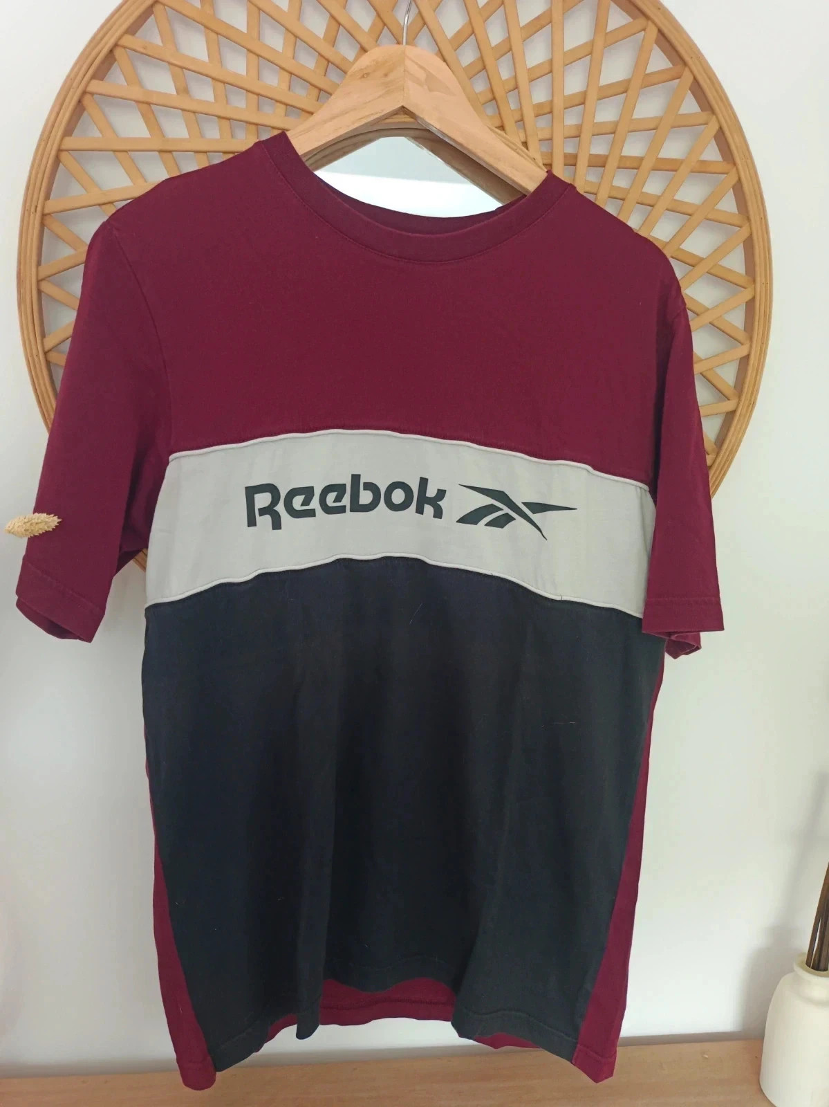 Camiseta Reebok con diseño de bloques de color, talla S – Reebok – taille S 2