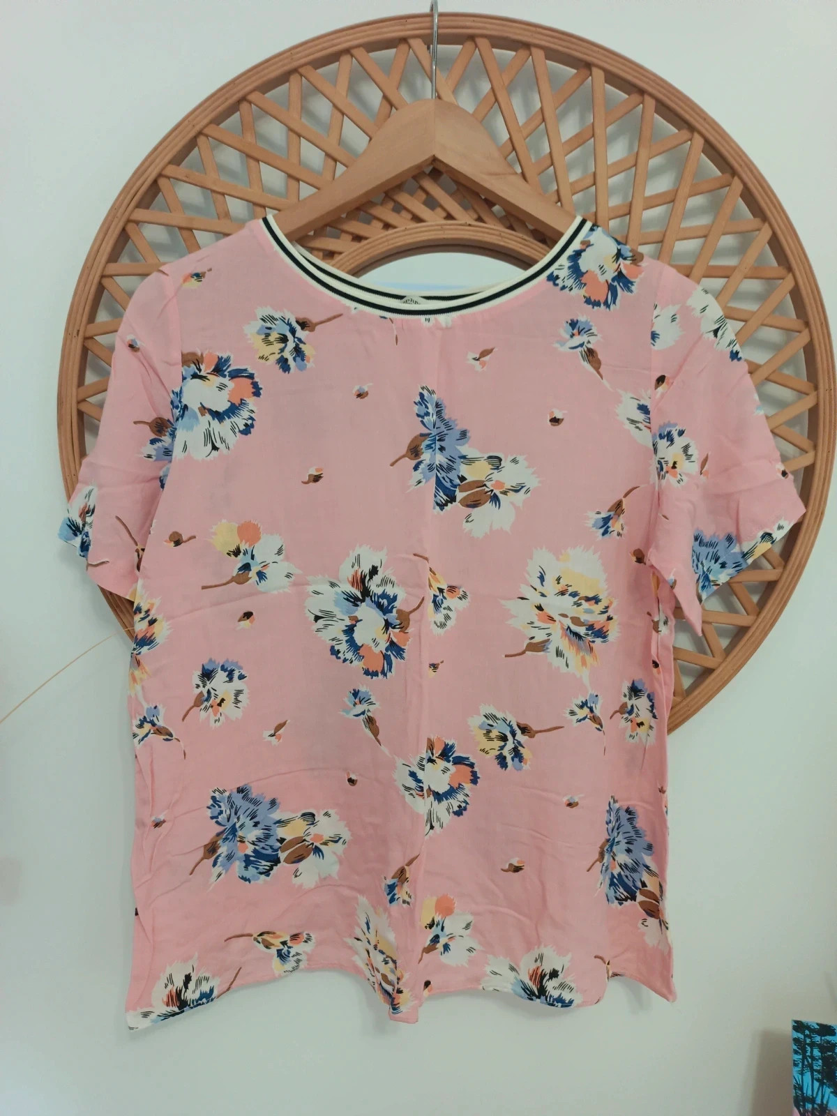 Blouse Fleurie Rose Daphnea Paris Floral Top Camicetta Romantique Rayonne Talla L – Daphnea – taille L / 40 / 12 2