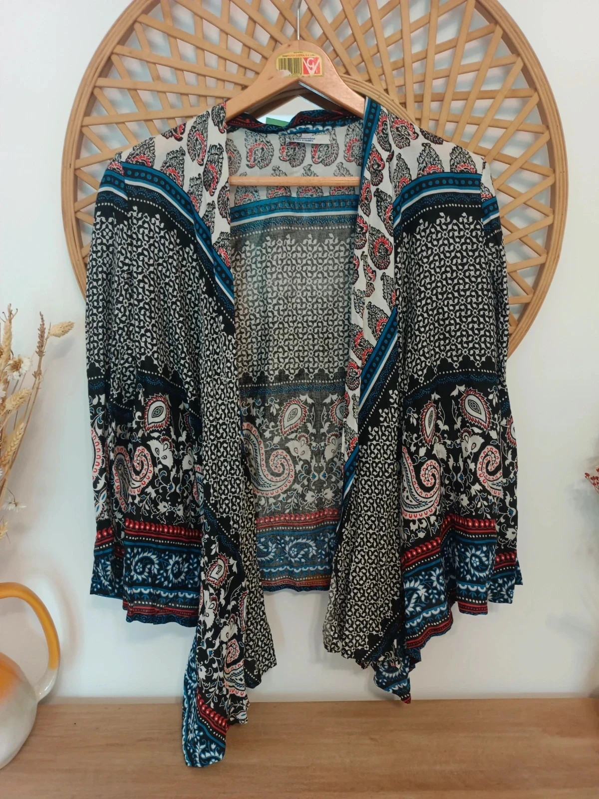 Kimono,blusa ligero estampado étnico – Estilo boho folk – Stradivarius – taille S / 36 / 8 2