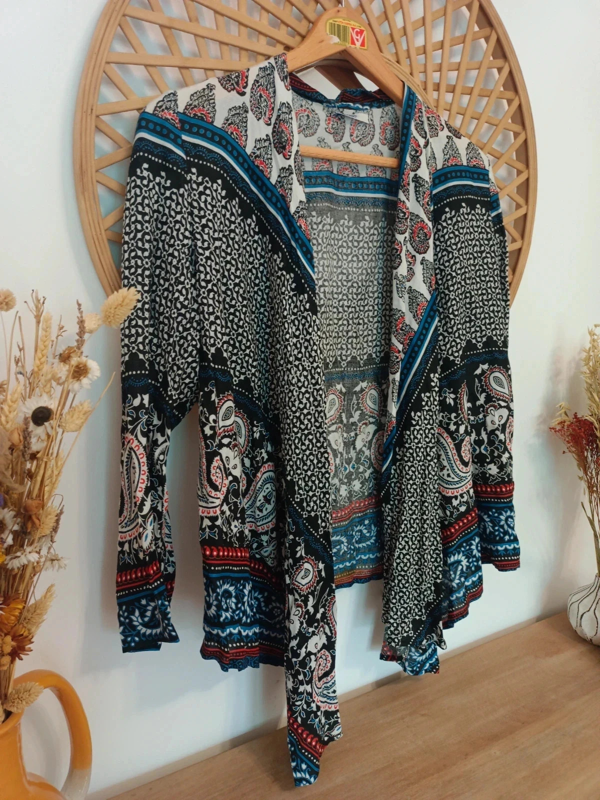 Kimono,blusa ligero estampado étnico – Estilo boho folk – Stradivarius – taille S / 36 / 8 4