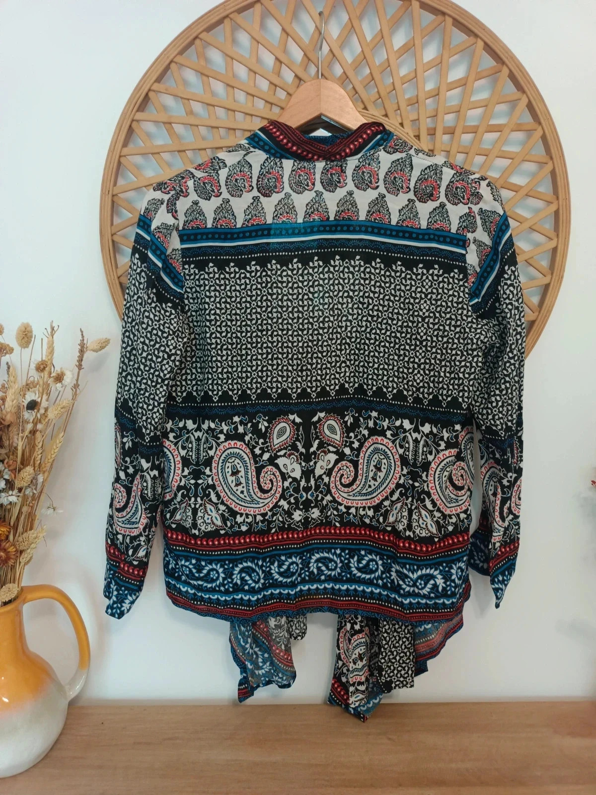 Kimono,blusa ligero estampado étnico – Estilo boho folk – Stradivarius – taille S / 36 / 8 5