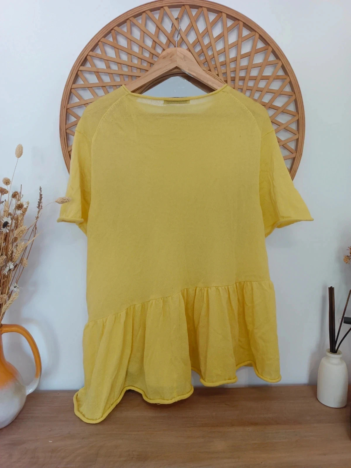 Camiseta asimétrica con volante amarilla, Zara Knit, talla S – Zara Knit – taille S / 36 / 8 5