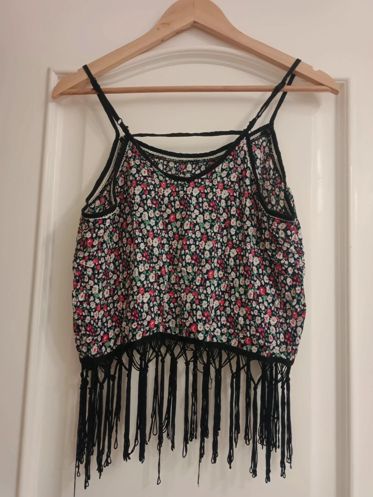 Top floral boho tirantes finos flecos negro verano festival blusa ligera mujer – Local – taille S / 36 / 8 3