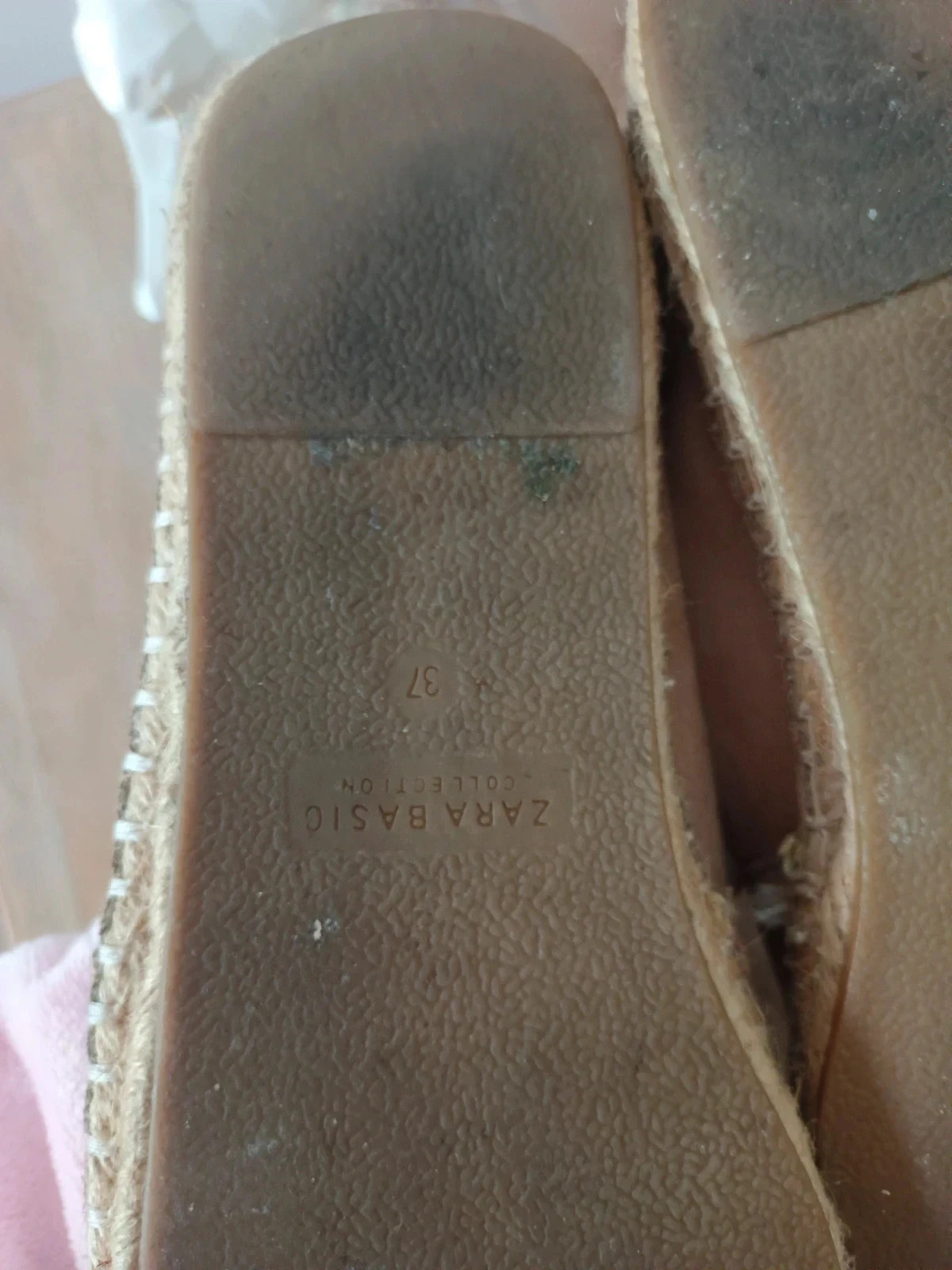 Alpargatas bicolor en tono nude y negro de Zara Basic, talla 37 – Zara Basic – taille 37 4