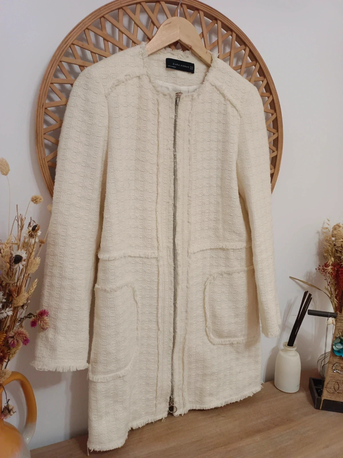 Abrigo tweed Zara Woman · manteau écru chic · ivory textured coat · cappotto bouclé – Zara Woman – taille XS / 34 / 6 3