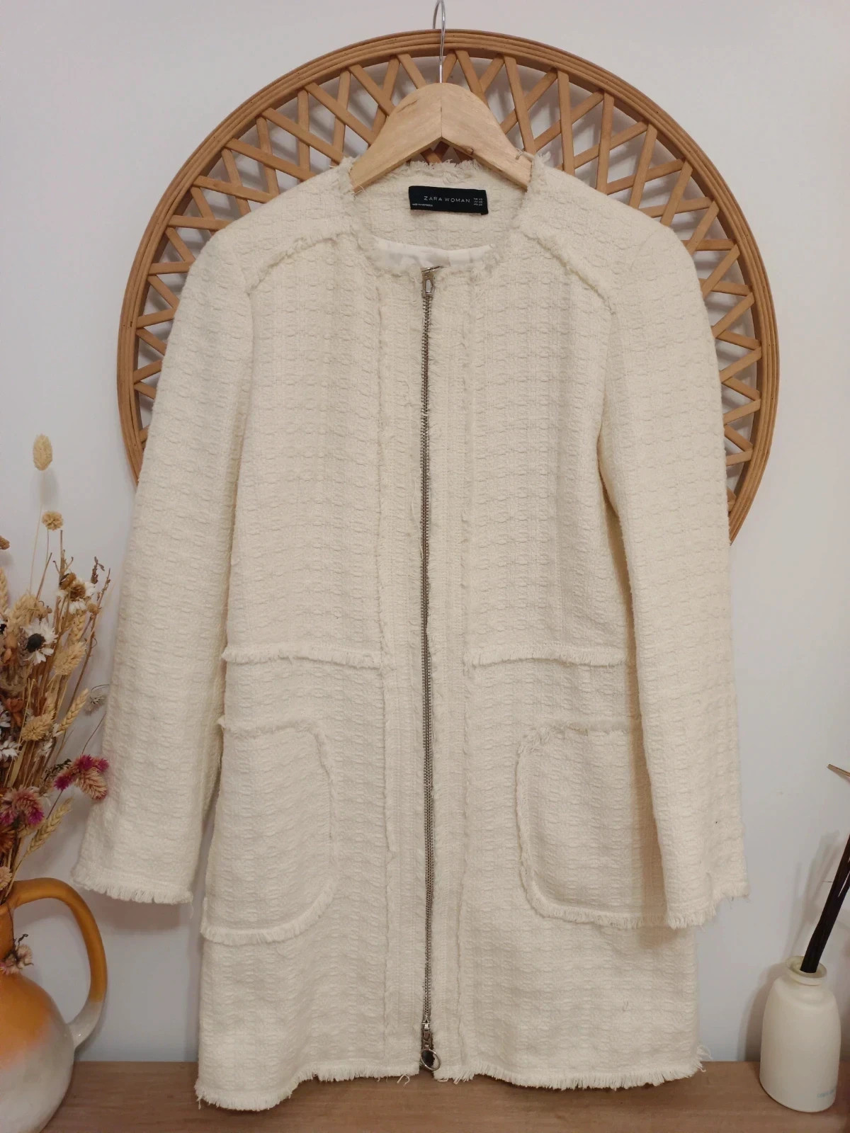 Abrigo tweed Zara Woman · manteau écru chic · ivory textured coat · cappotto bouclé – Zara Woman – taille XS / 34 / 6 2