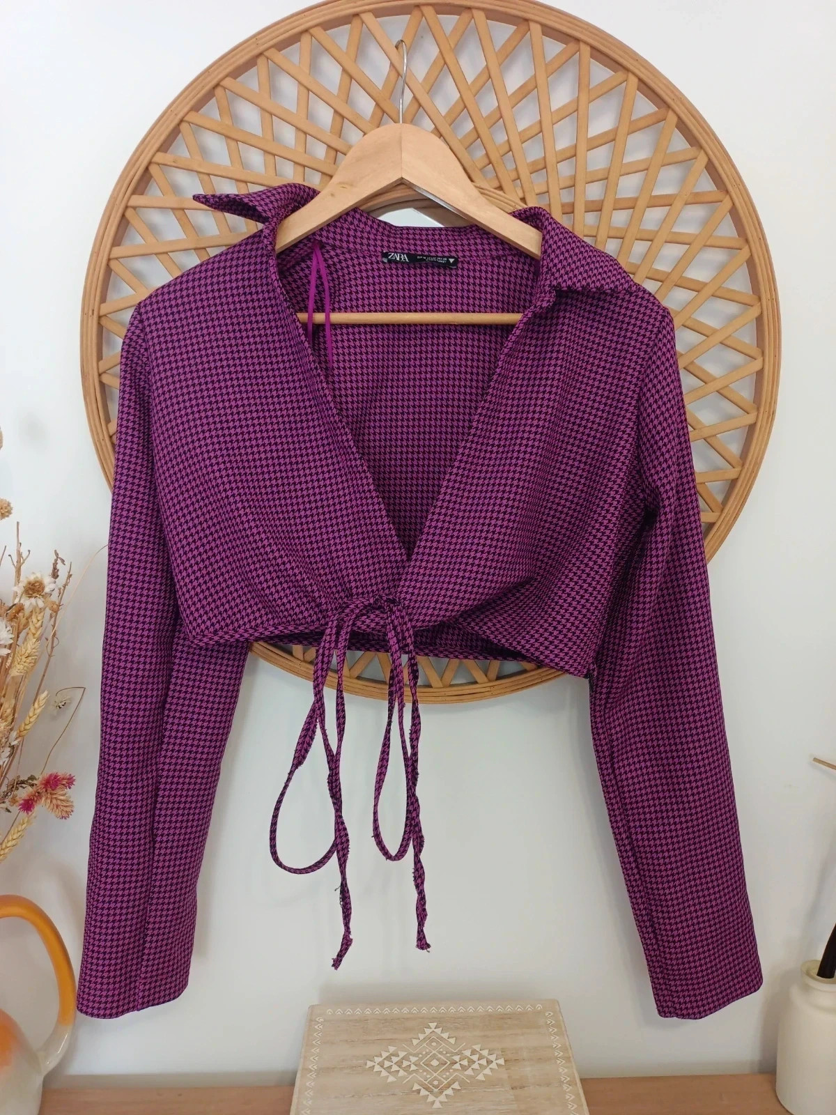 ZARA crop top pied-de-poule fucsia & noir/ decorative tie blouse / chic Parisian style / retro glam – Zara – taille M / 38 / 10 2
