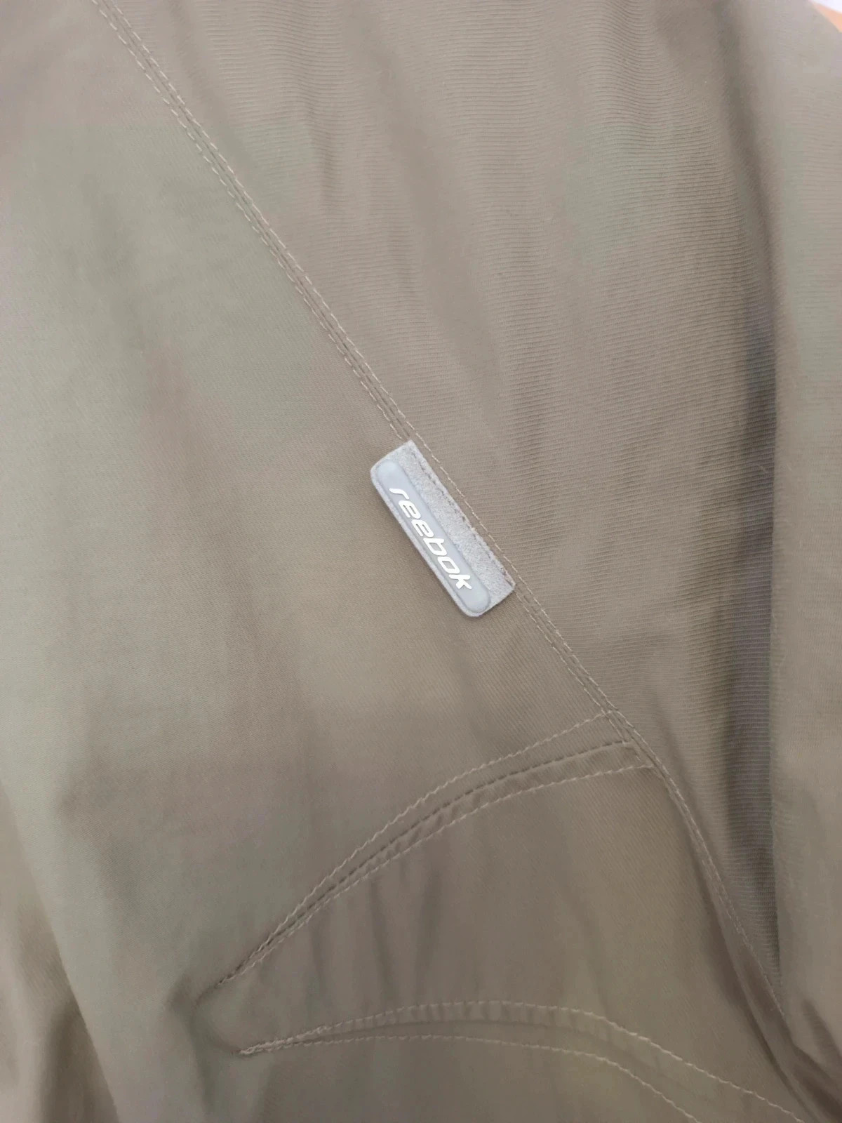 Chaqueta acolchada Reebok verde caqui M – puffer jacket khaki sport casual – Reebok – taille M / 38 / 10 5