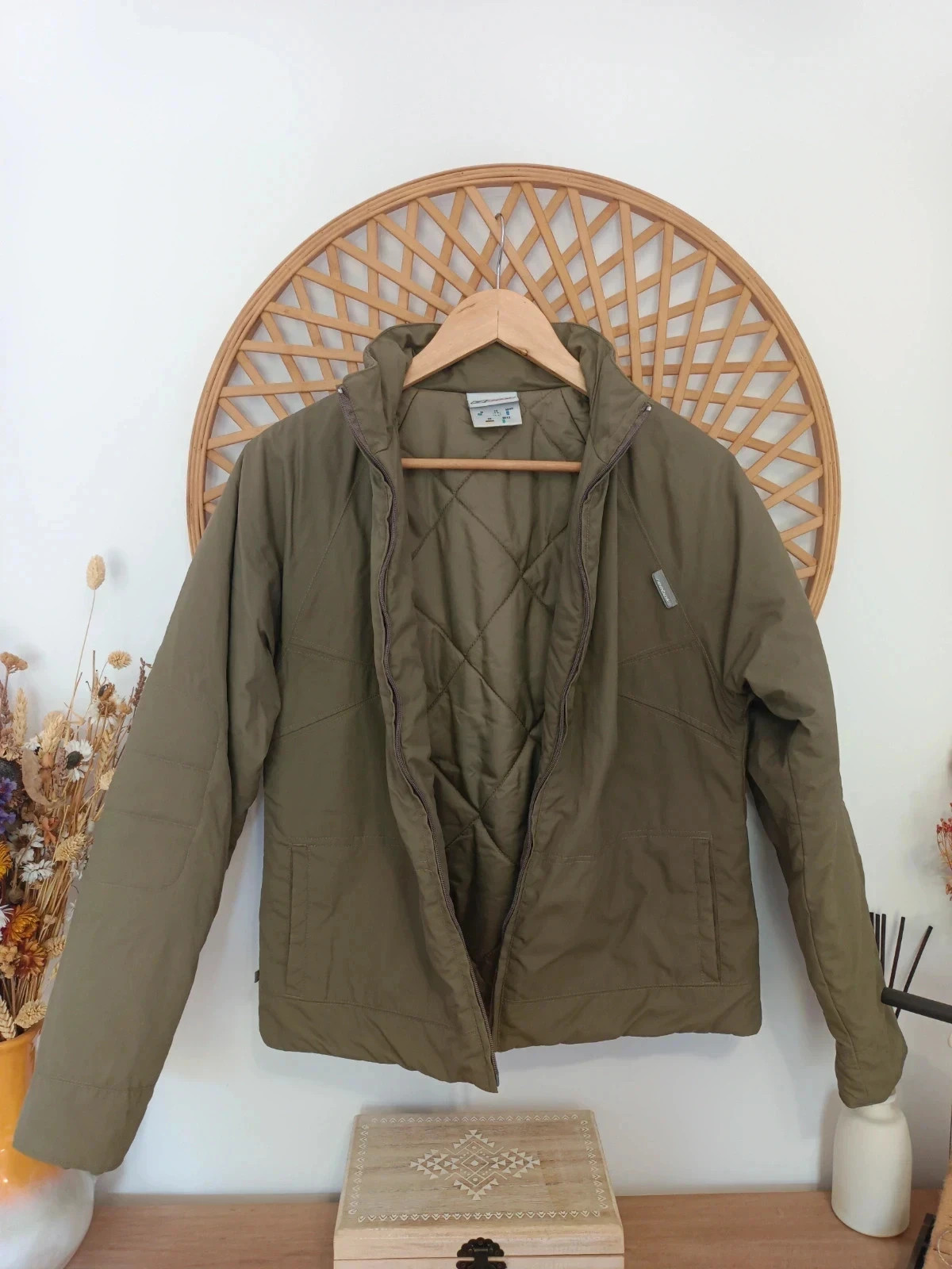 Chaqueta acolchada Reebok verde caqui M – puffer jacket khaki sport casual – Reebok – taille M / 38 / 10