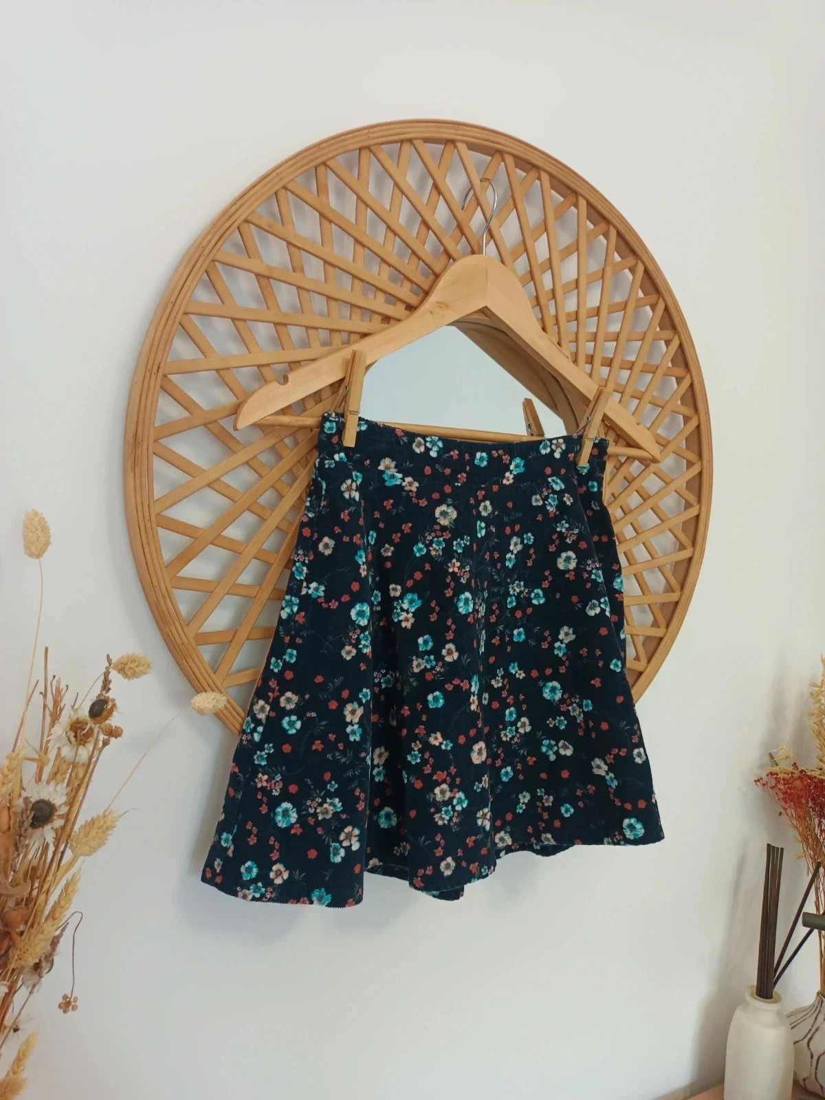 Falda Pana Fina S • Corduroy Skirt • Falda floral • Jupe en velours fin – Bershka – taille S / 36 / 8 3